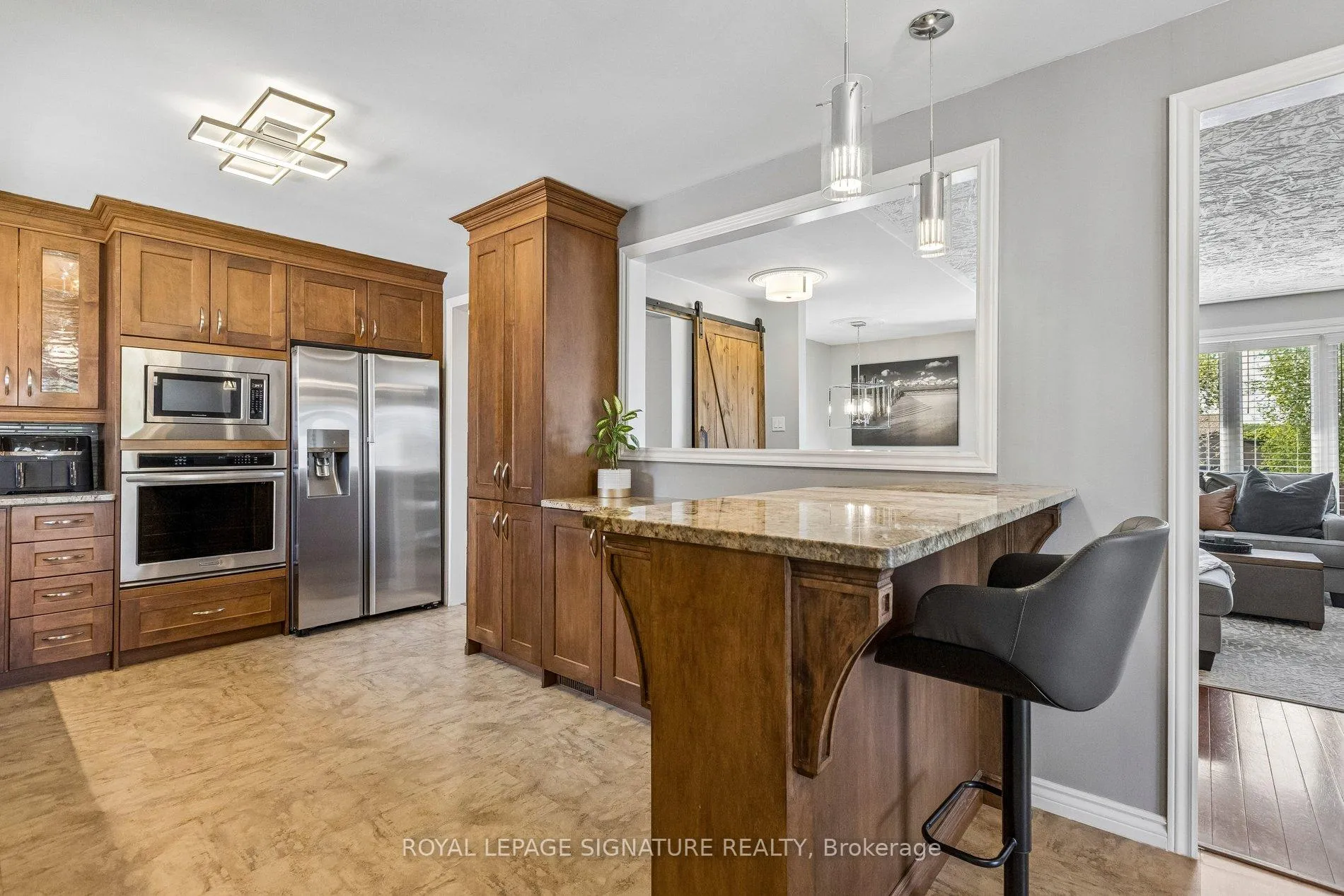 Photo 15 of 618 Fern Road, Waterloo, North Lakeshore — HOMEH