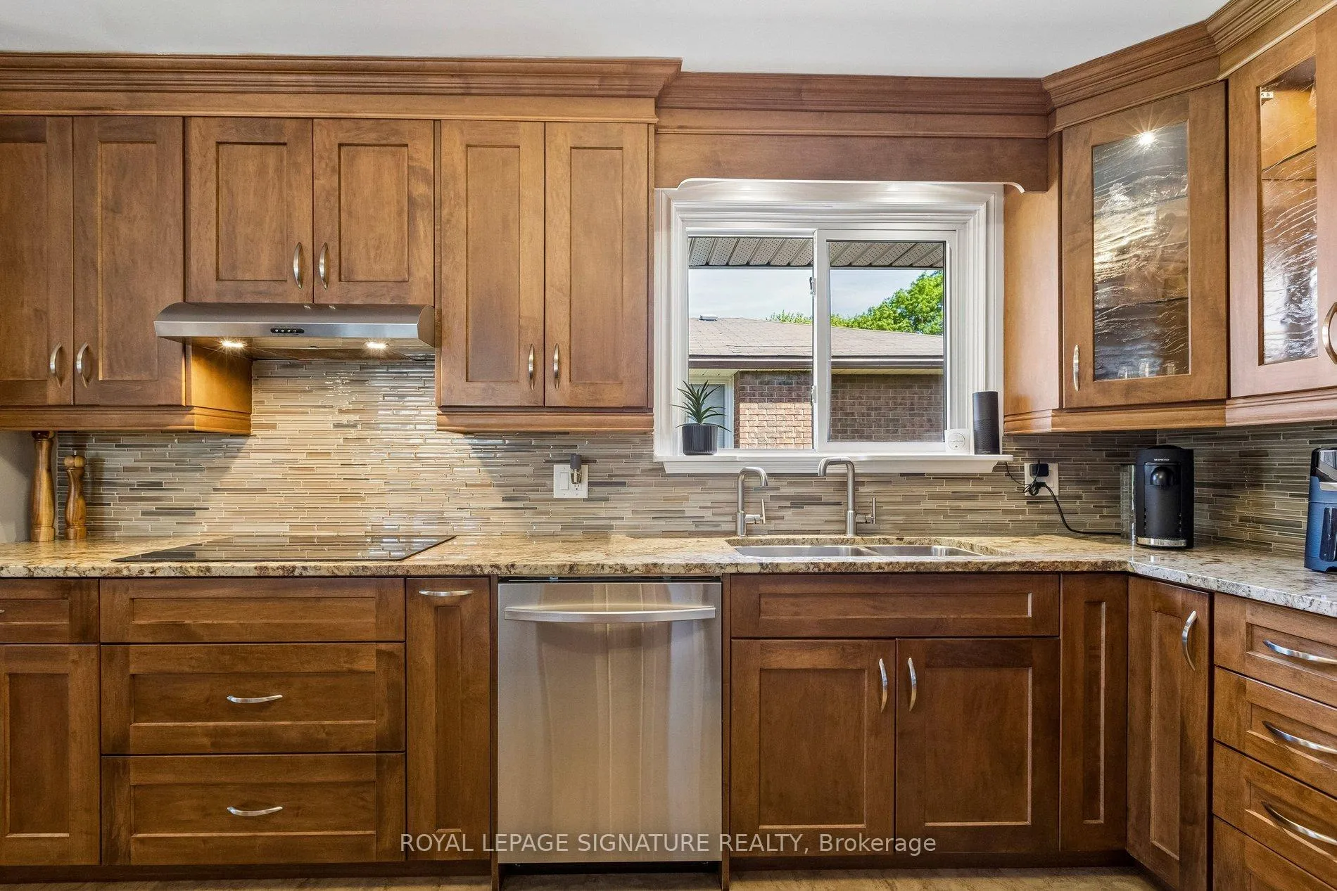 Photo 18 of 618 Fern Road, Waterloo, North Lakeshore — HOMEH