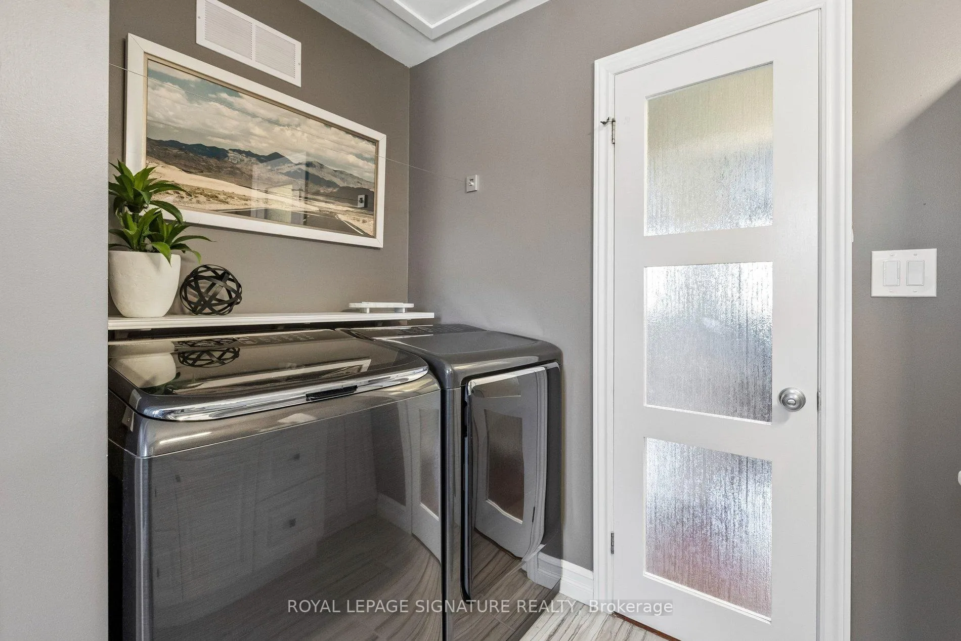 Photo 27 of 618 Fern Road, Waterloo, North Lakeshore — HOMEH