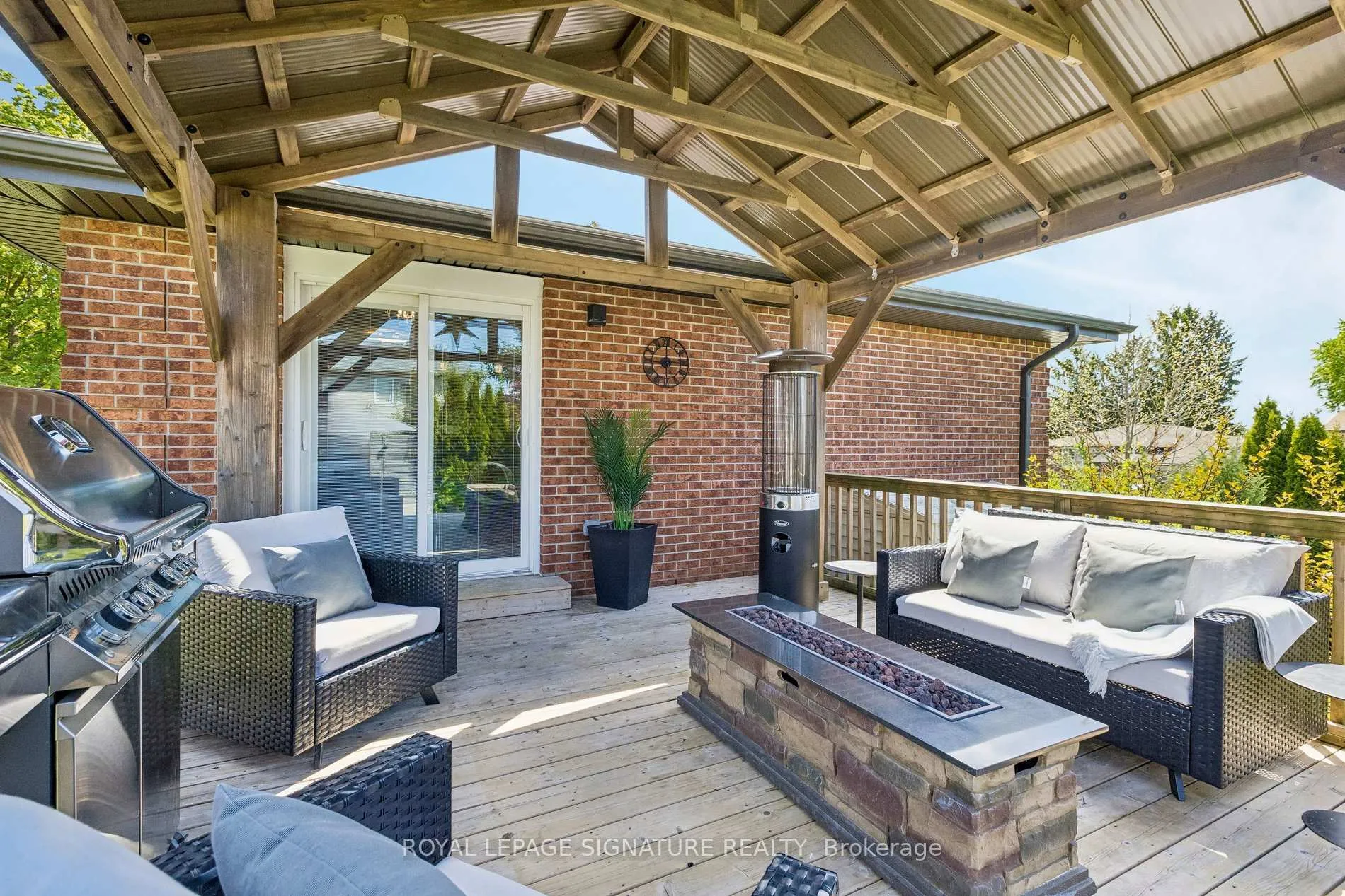 Photo 46 of 618 Fern Road, Waterloo, North Lakeshore — HOMEH
