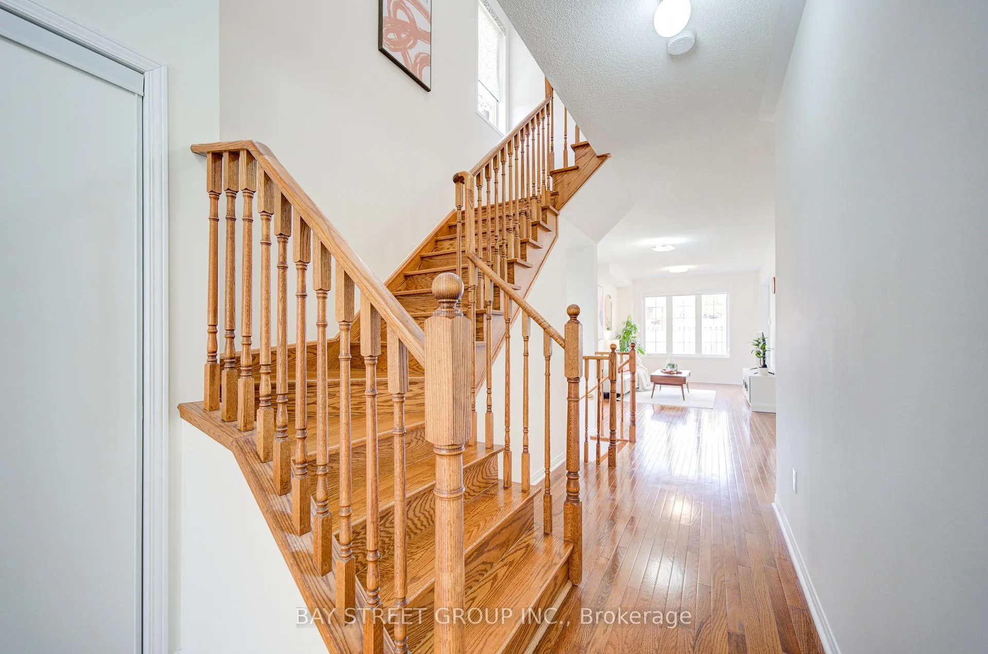 Photo 7 of 82 Coleluke Lane, Markham, Middlefield — HOMEH