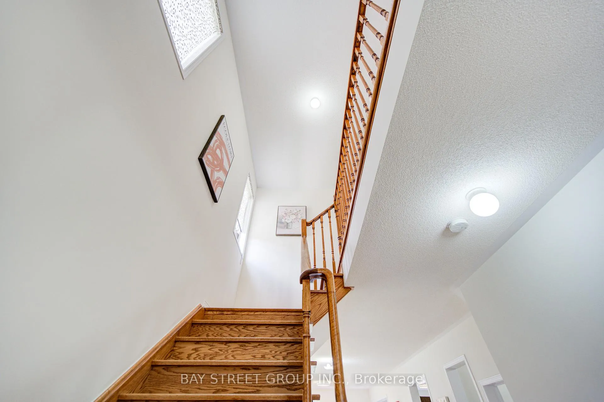 Photo 8 of 82 Coleluke Lane, Markham, Middlefield — HOMEH