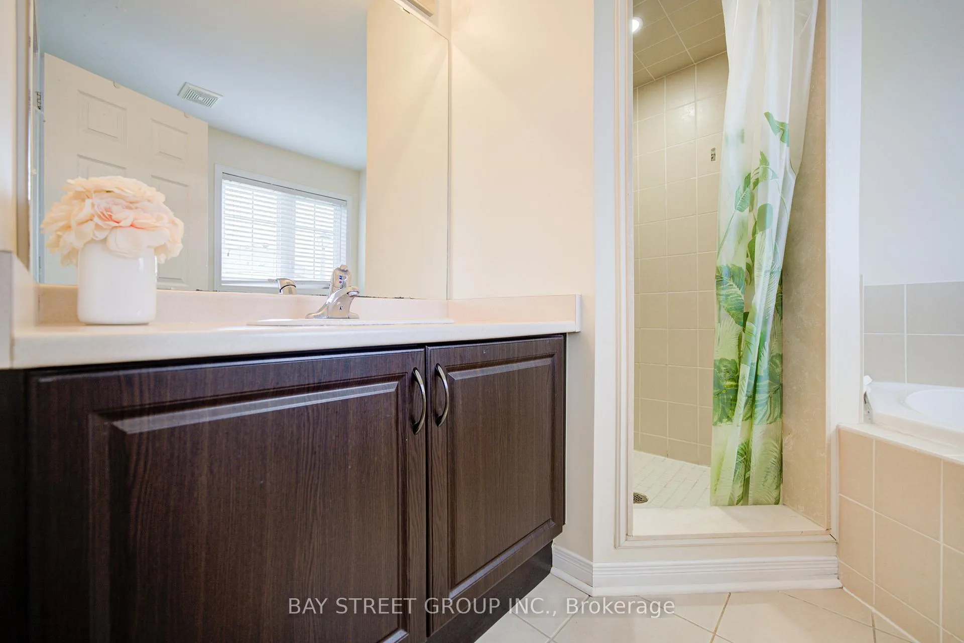Photo 28 of 82 Coleluke Lane, Markham, Middlefield — HOMEH