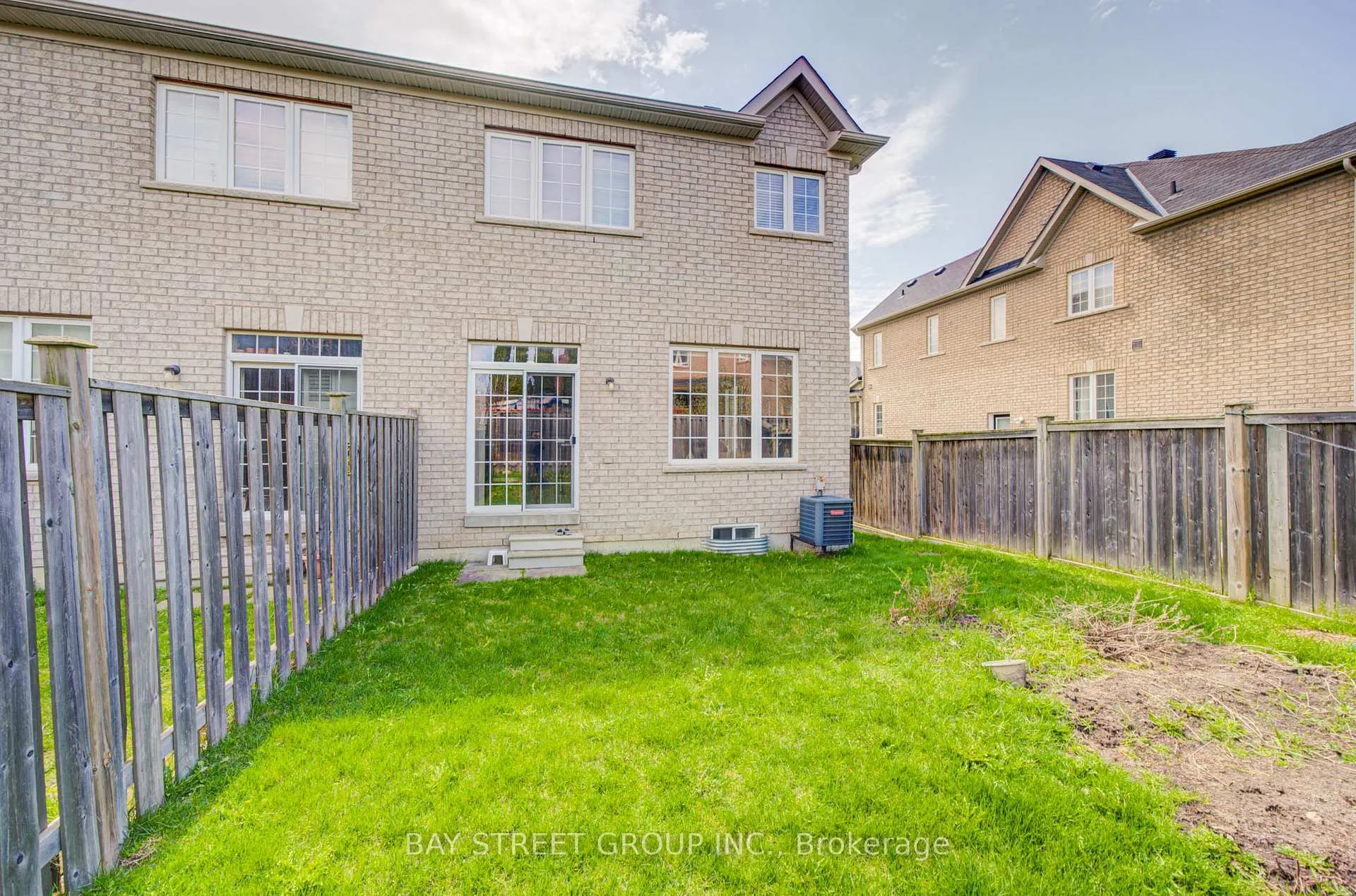 Photo 49 of 82 Coleluke Lane, Markham, Middlefield — HOMEH