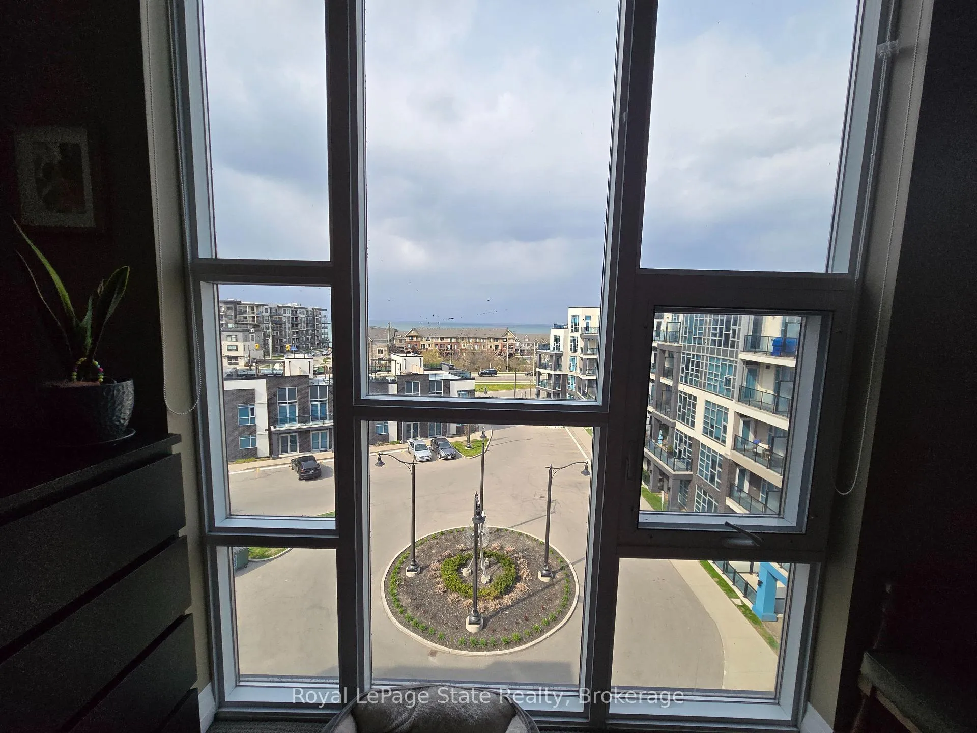 Photo 14 of Unit 521, 10 Concord Place, Grimsby, Grimsby Beach — HOMEH