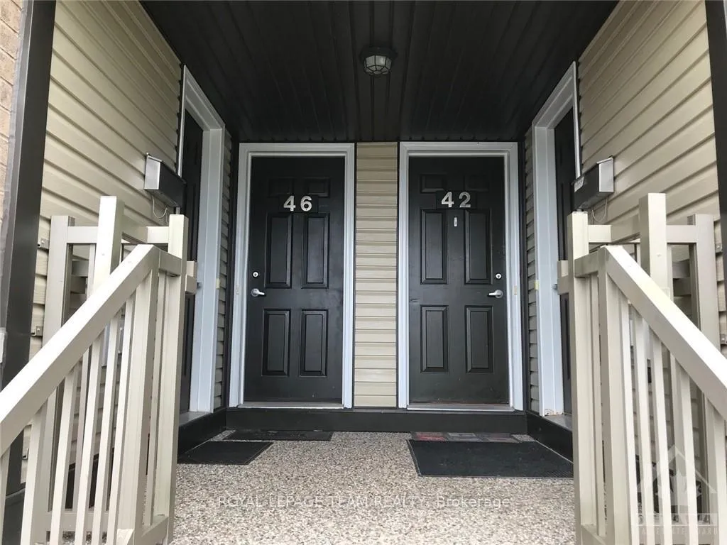 Photo 2 of 42 Argent Private, Ottawa, Kanata - Morgan's Grant/South March — HOMEH