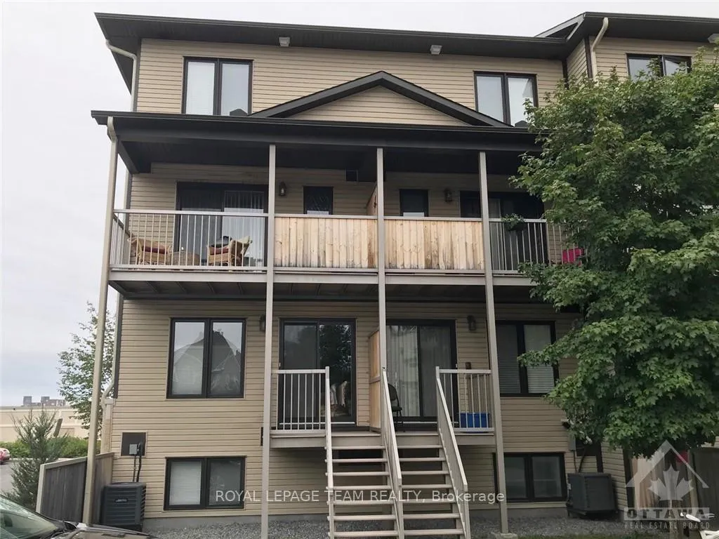 Photo 17 of 42 Argent Private, Ottawa, Kanata - Morgan's Grant/South March — HOMEH