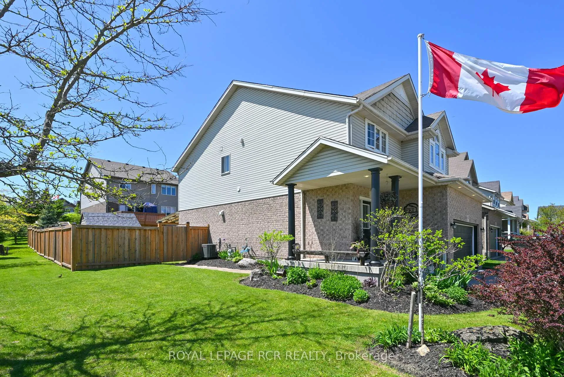 Photo 3 of 399 Rintoul Crescent, Shelburne — HOMEH