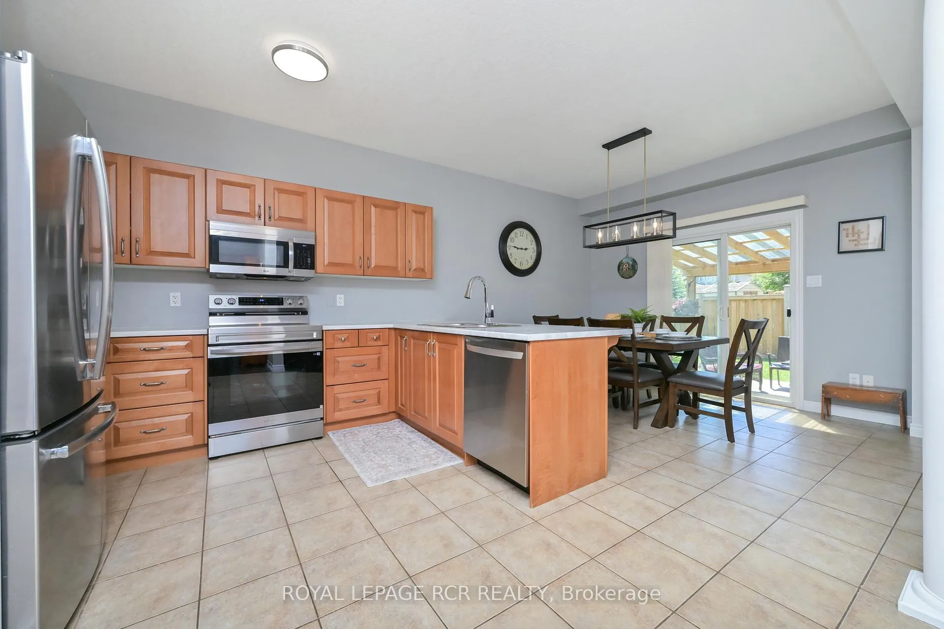 Photo 5 of 399 Rintoul Crescent, Shelburne — HOMEH