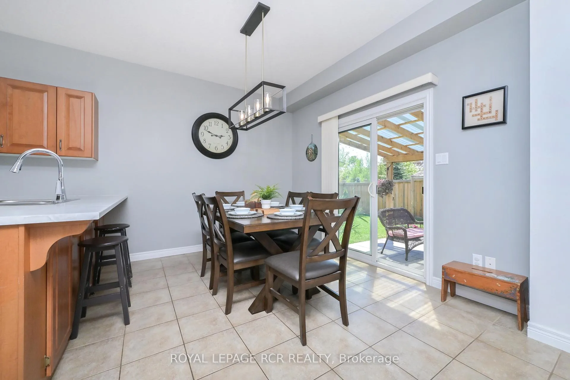 Photo 8 of 399 Rintoul Crescent, Shelburne — HOMEH