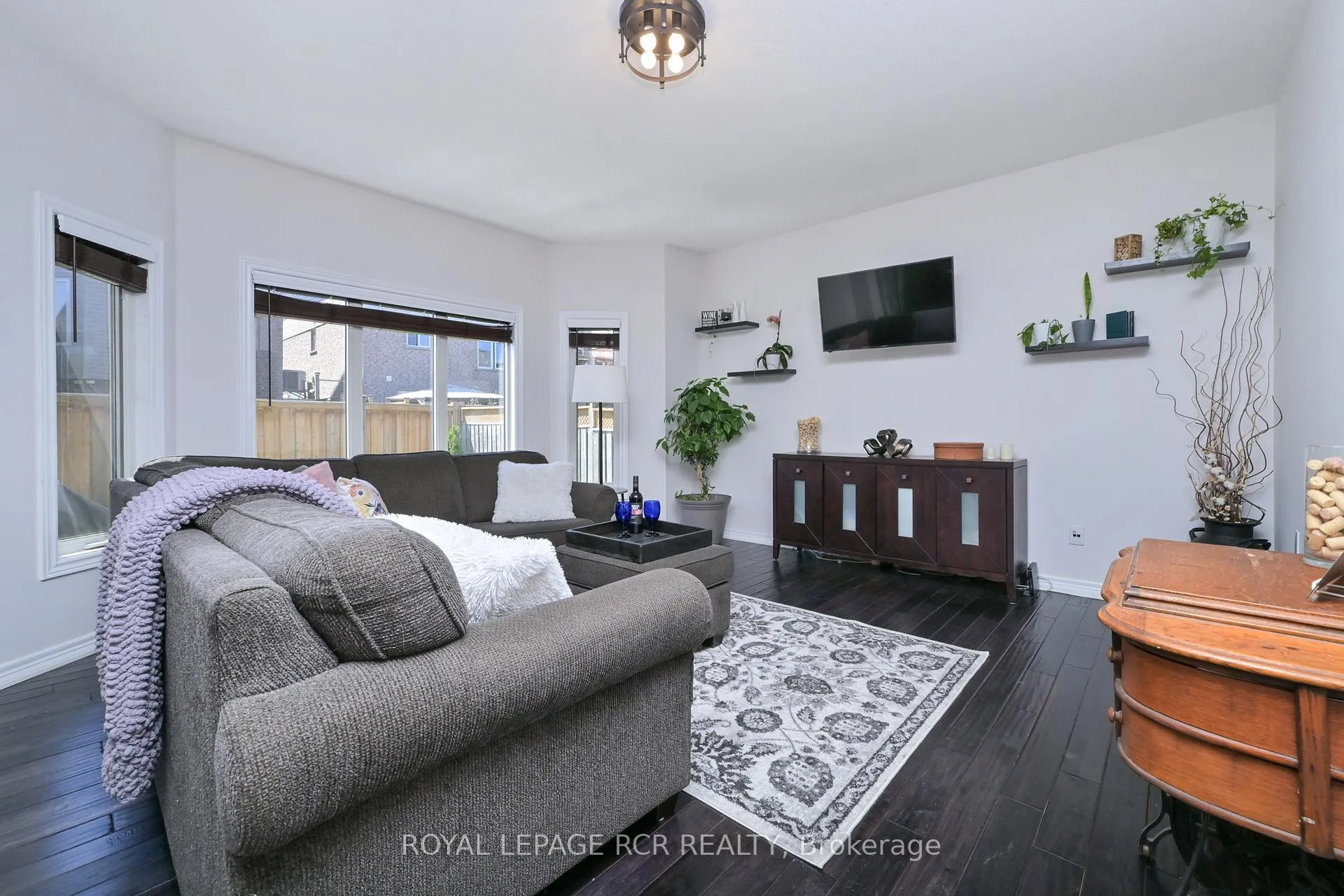 Photo 10 of 399 Rintoul Crescent, Shelburne — HOMEH