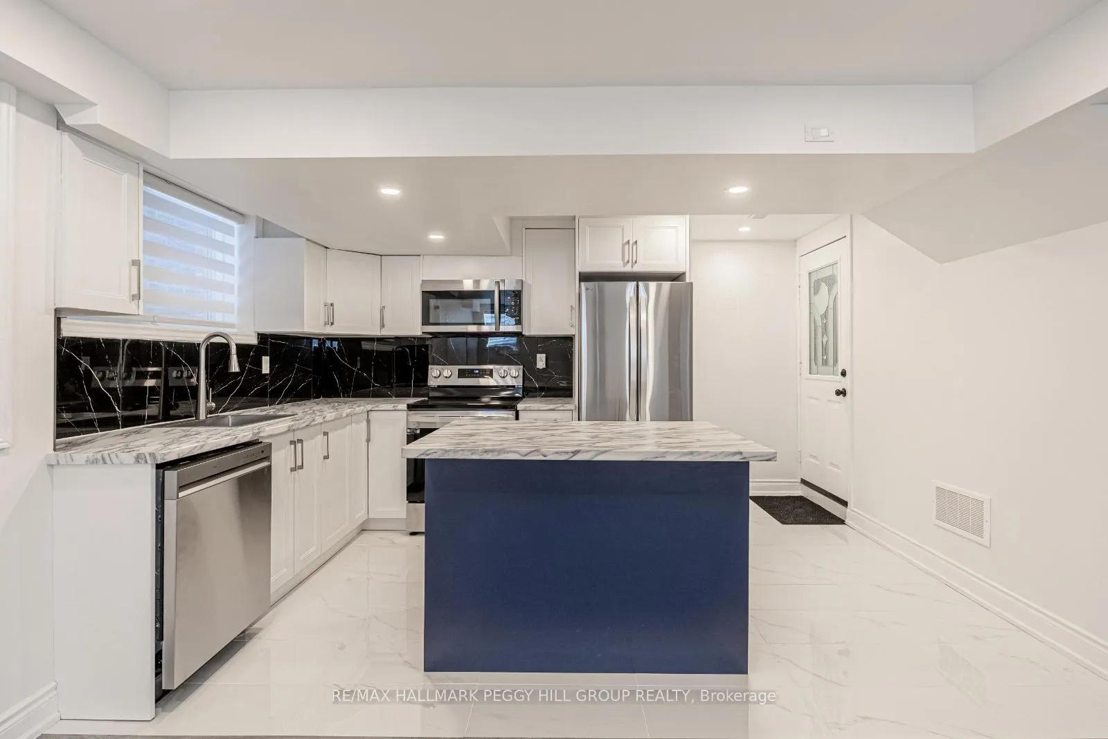 Photo 2 of Unit Basement, 34 Betterridge Trail, Barrie, Rural Barrie Southwest — HOMEH
