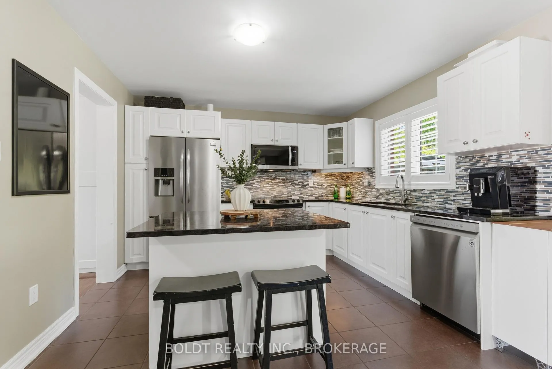 Photo 10 of 6577 St. Michael Avenue, Niagara Falls, Forestview — HOMEH