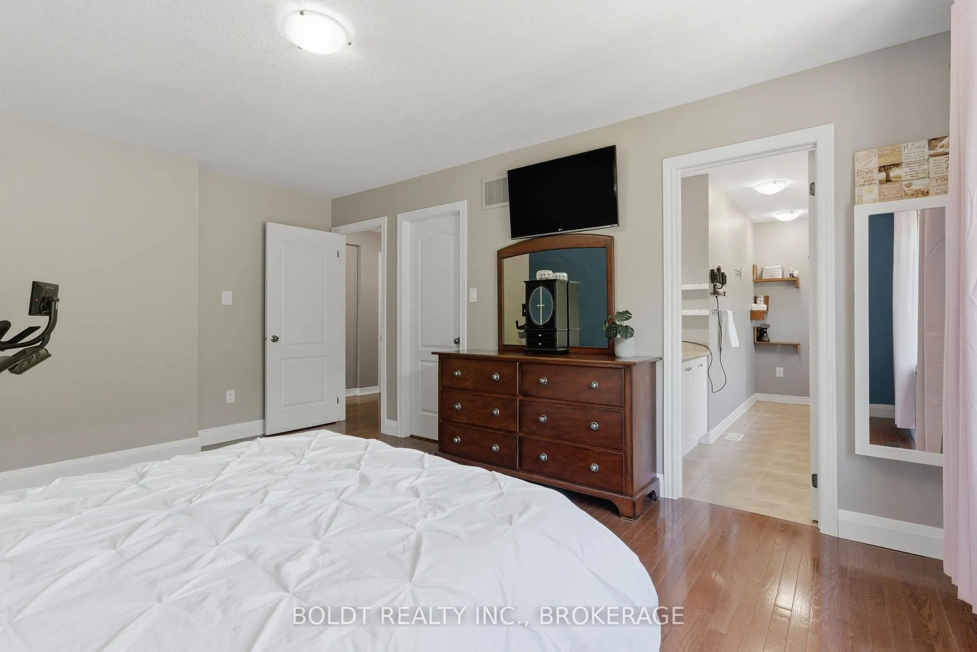 Photo 21 of 6577 St. Michael Avenue, Niagara Falls, Forestview — HOMEH