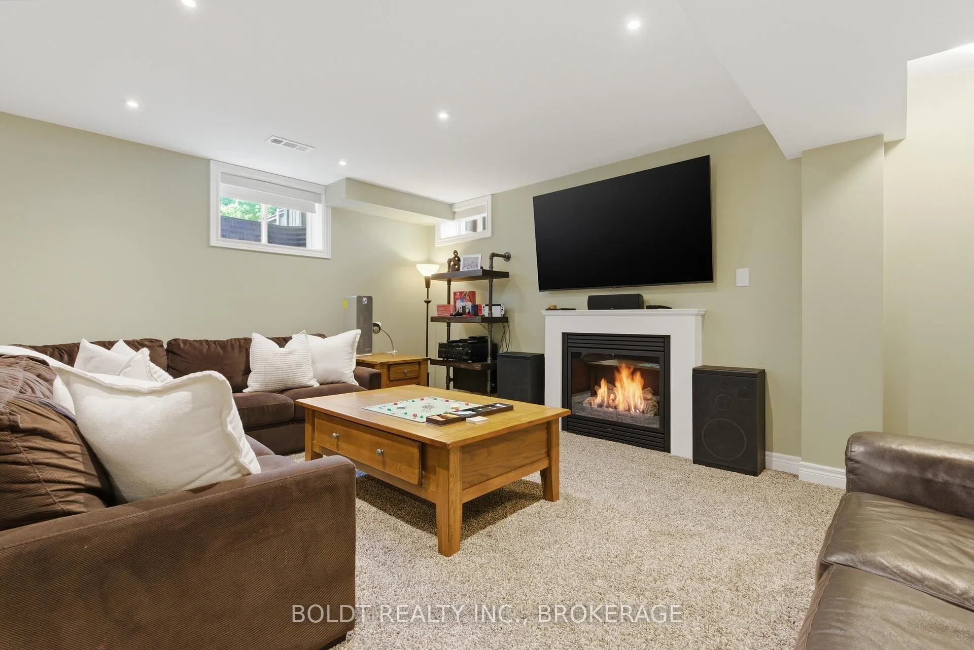 Photo 31 of 6577 St. Michael Avenue, Niagara Falls, Forestview — HOMEH