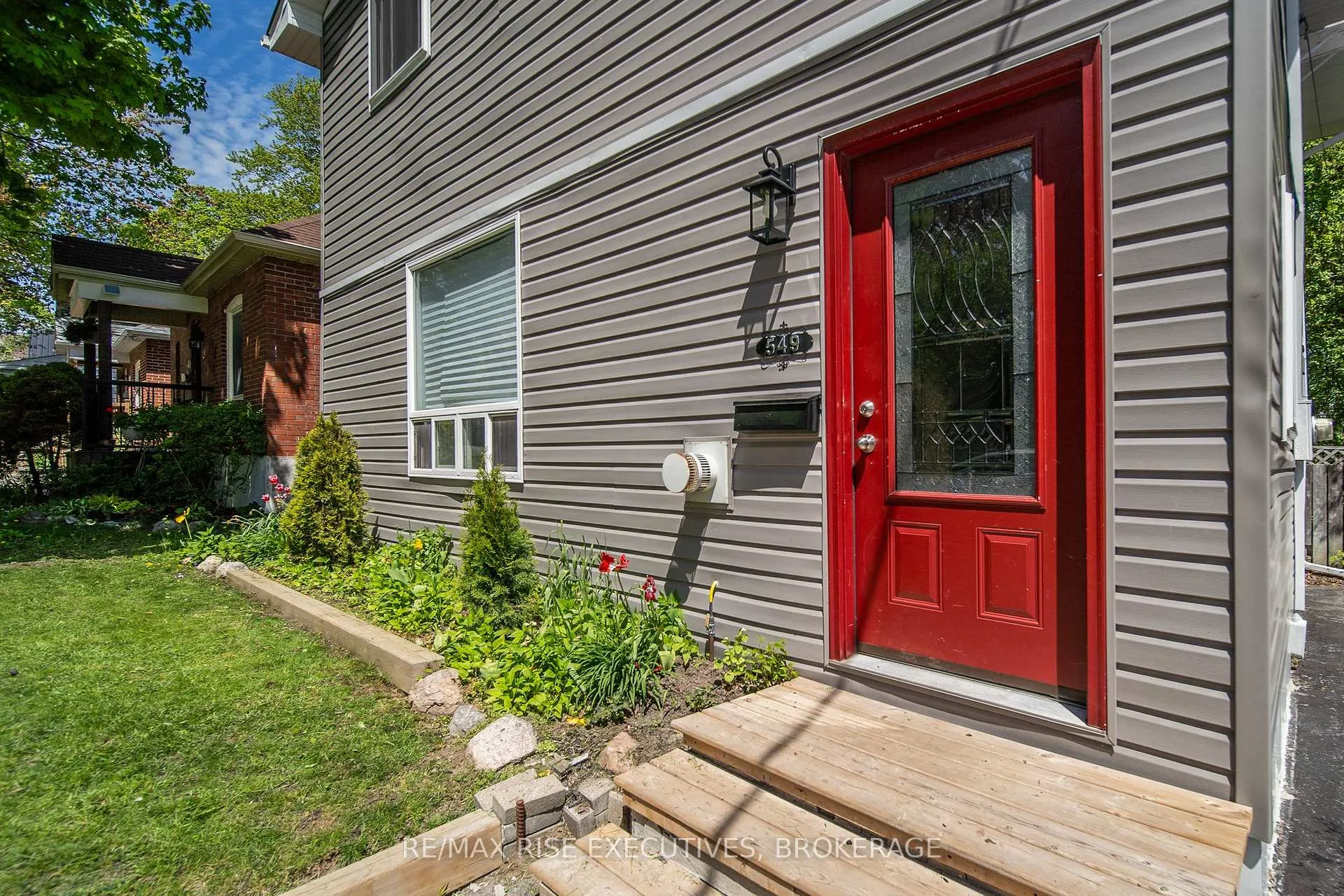 Photo 5 of 549 Alfred Street, Kingston, East of Sir John A. Blvd — HOMEH