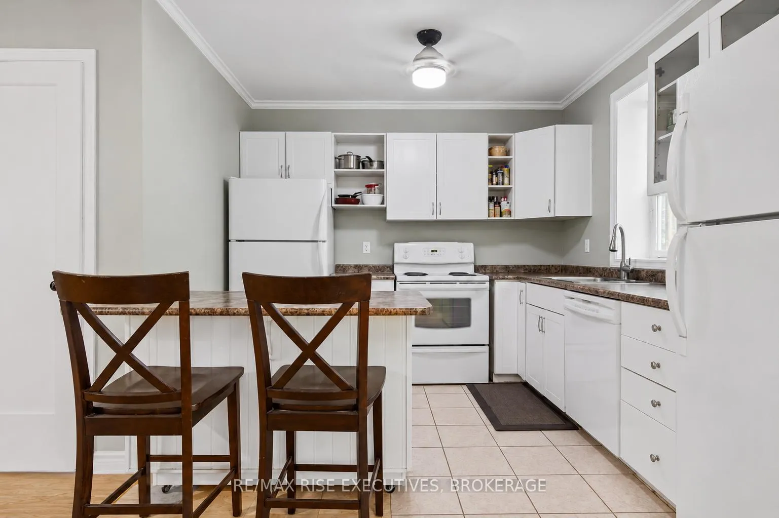 Photo 8 of 549 Alfred Street, Kingston, East of Sir John A. Blvd — HOMEH