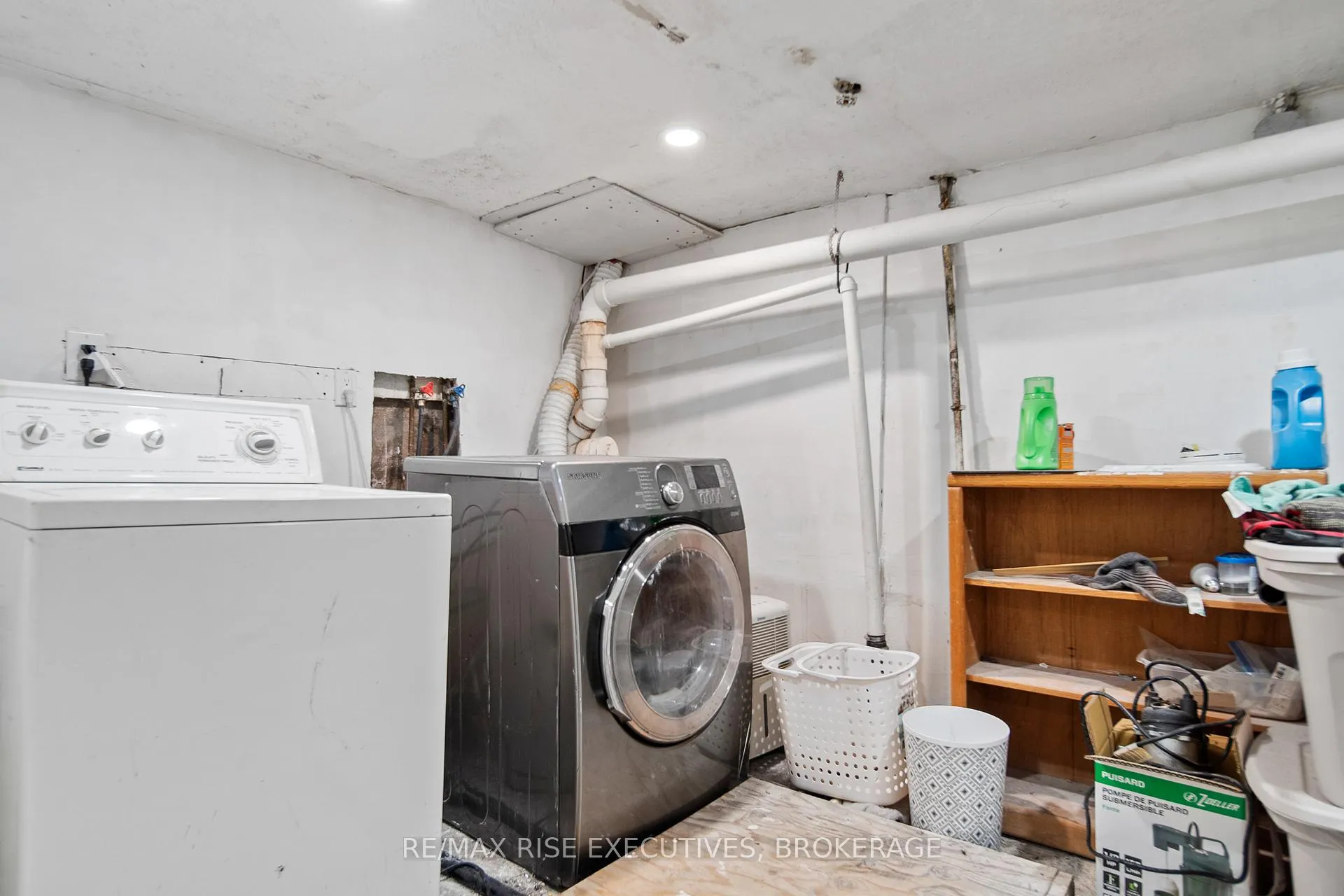 Photo 20 of 549 Alfred Street, Kingston, East of Sir John A. Blvd — HOMEH