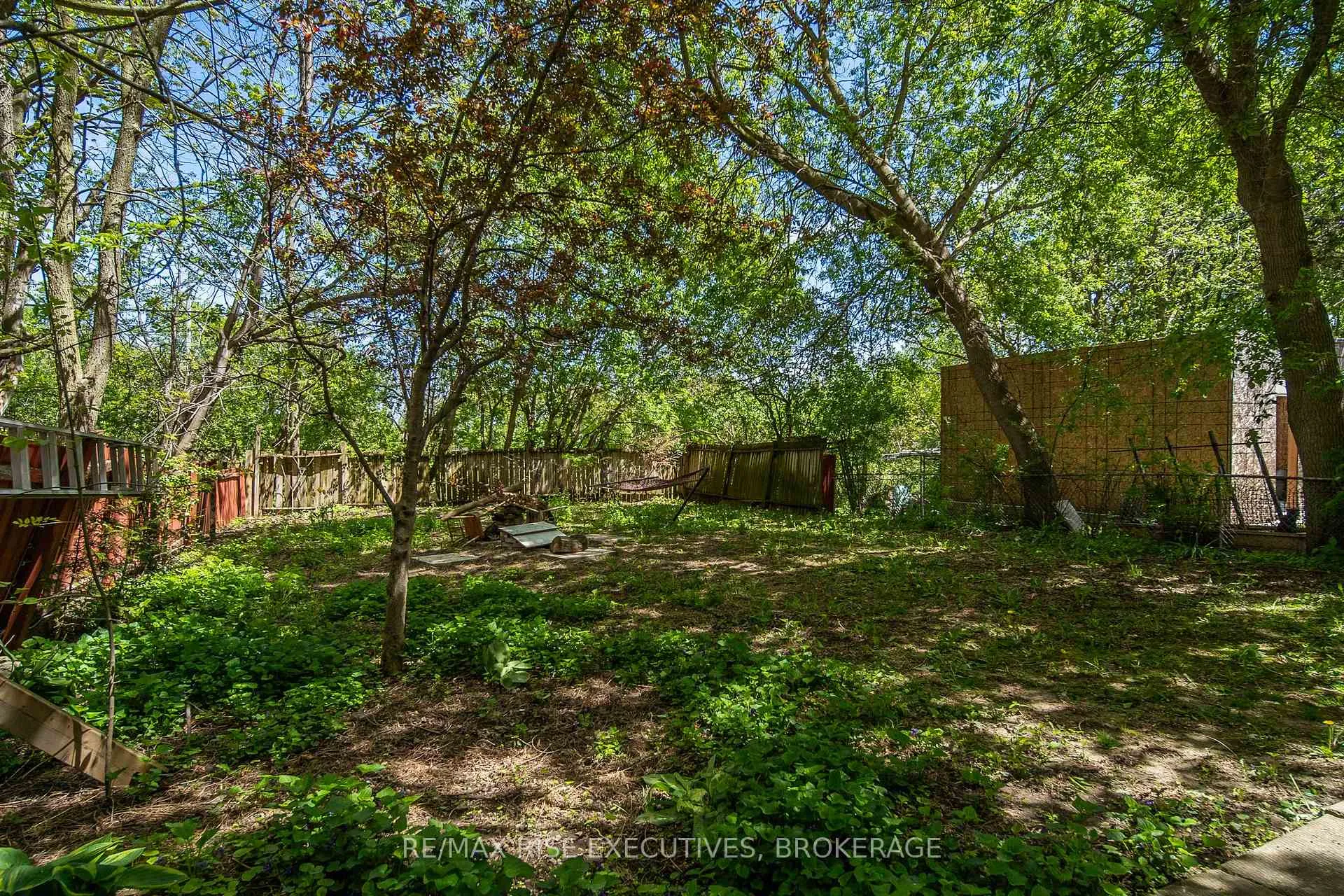 Photo 30 of 549 Alfred Street, Kingston, East of Sir John A. Blvd — HOMEH