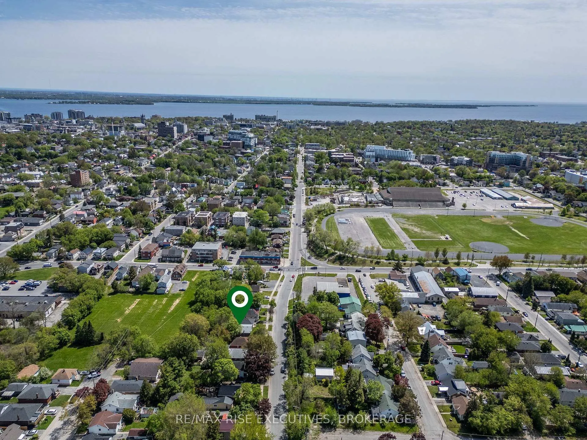 Photo 37 of 549 Alfred Street, Kingston, East of Sir John A. Blvd — HOMEH