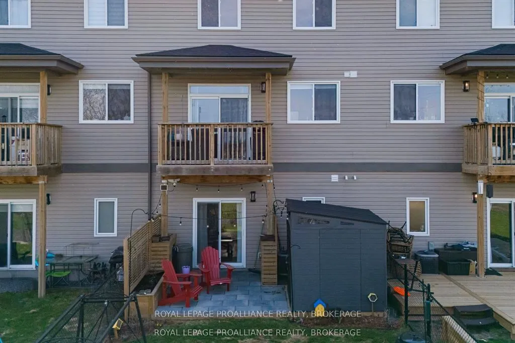Photo 36 of 139 Superior Drive, Loyalist, Amherstview — HOMEH