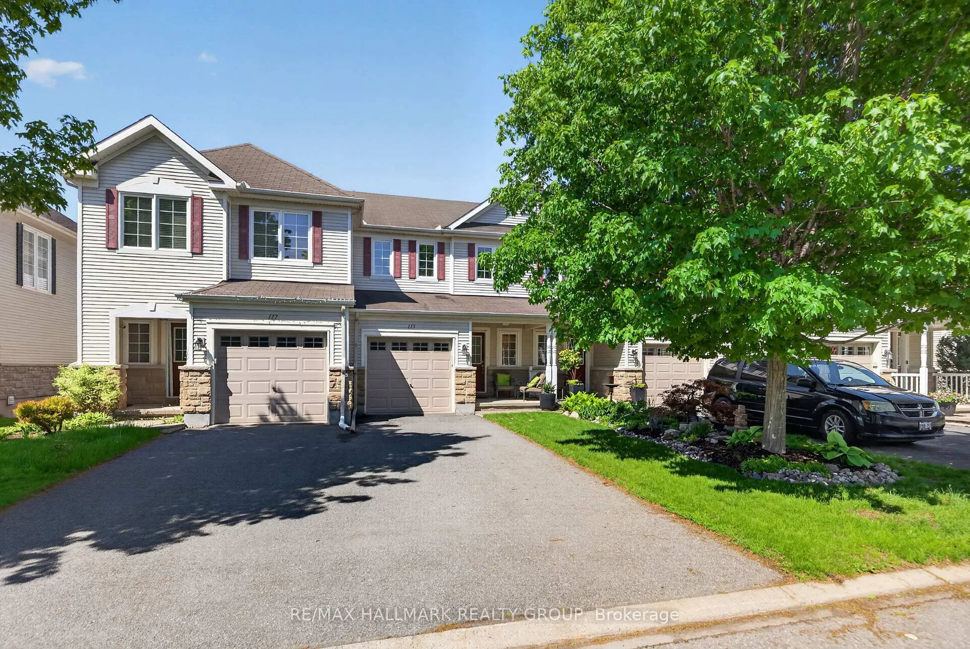 Photo 2 of 115 Cedardown Private, Ottawa, Barrhaven - Stonebridge — HOMEH