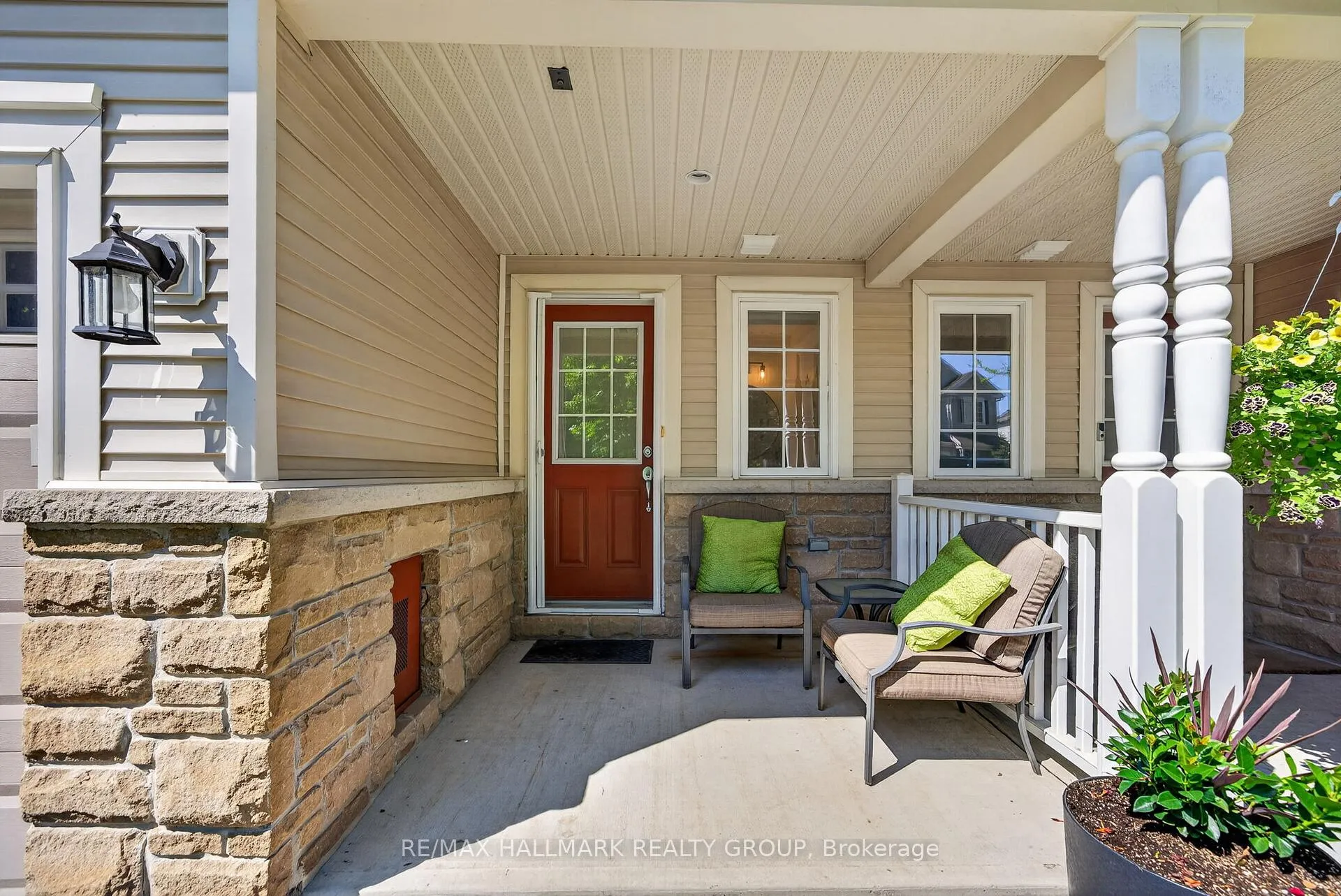 Photo 3 of 115 Cedardown Private, Ottawa, Barrhaven - Stonebridge — HOMEH