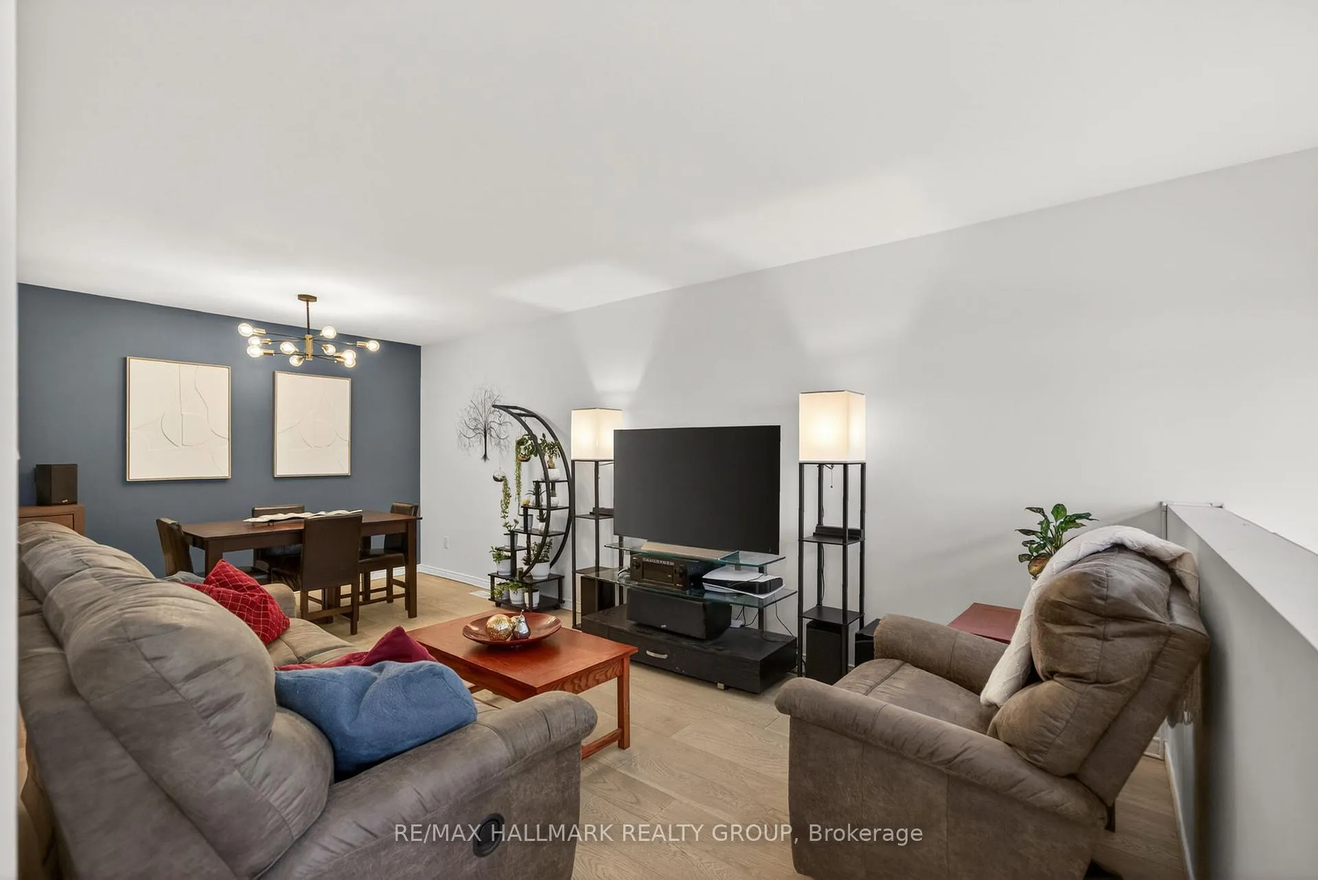 Photo 10 of 115 Cedardown Private, Ottawa, Barrhaven - Stonebridge — HOMEH