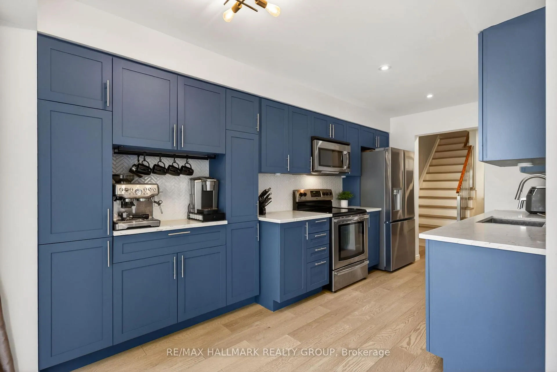 Photo 13 of 115 Cedardown Private, Ottawa, Barrhaven - Stonebridge — HOMEH