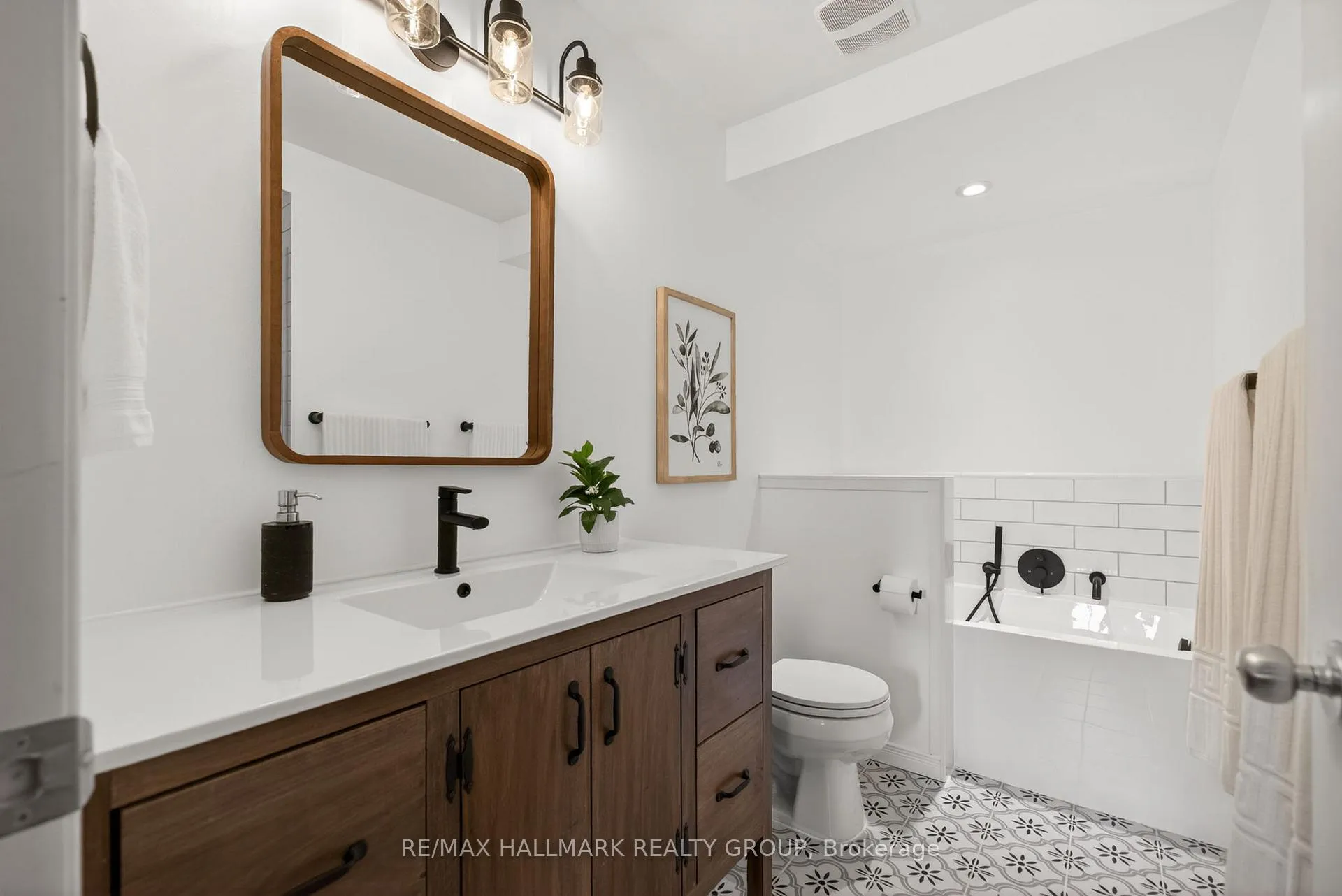 Photo 24 of 115 Cedardown Private, Ottawa, Barrhaven - Stonebridge — HOMEH