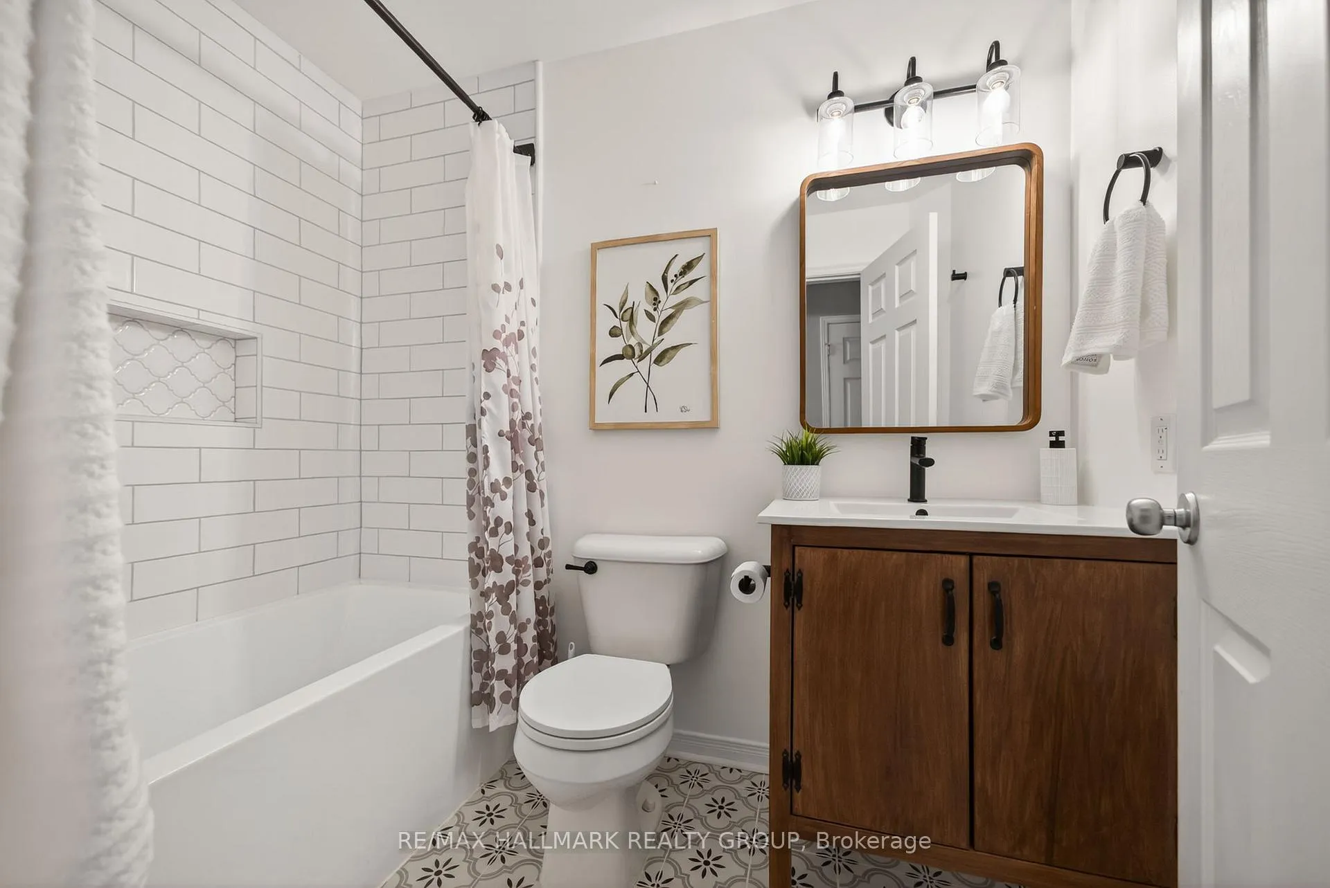 Photo 32 of 115 Cedardown Private, Ottawa, Barrhaven - Stonebridge — HOMEH