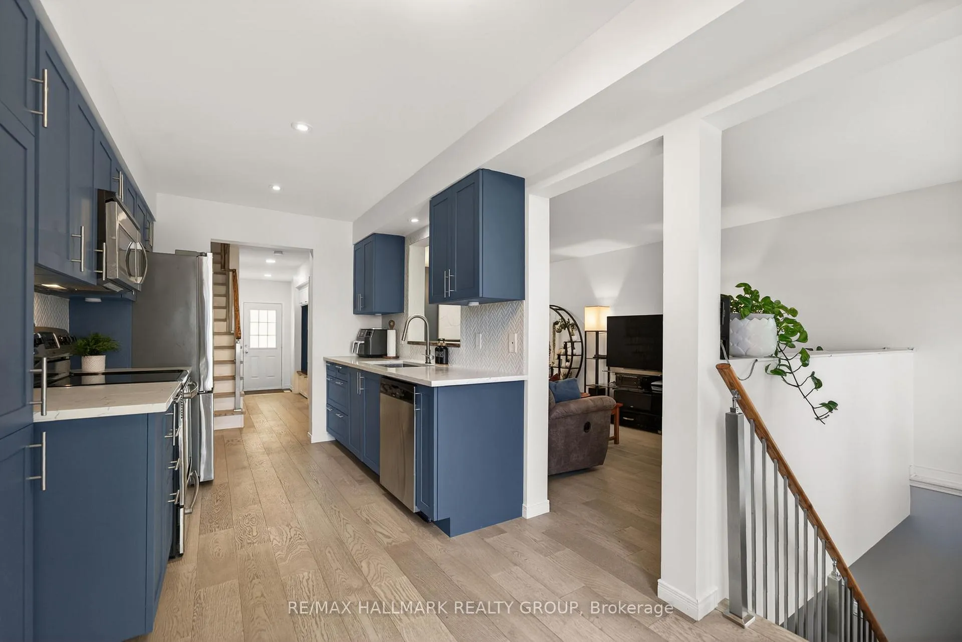 Photo 34 of 115 Cedardown Private, Ottawa, Barrhaven - Stonebridge — HOMEH