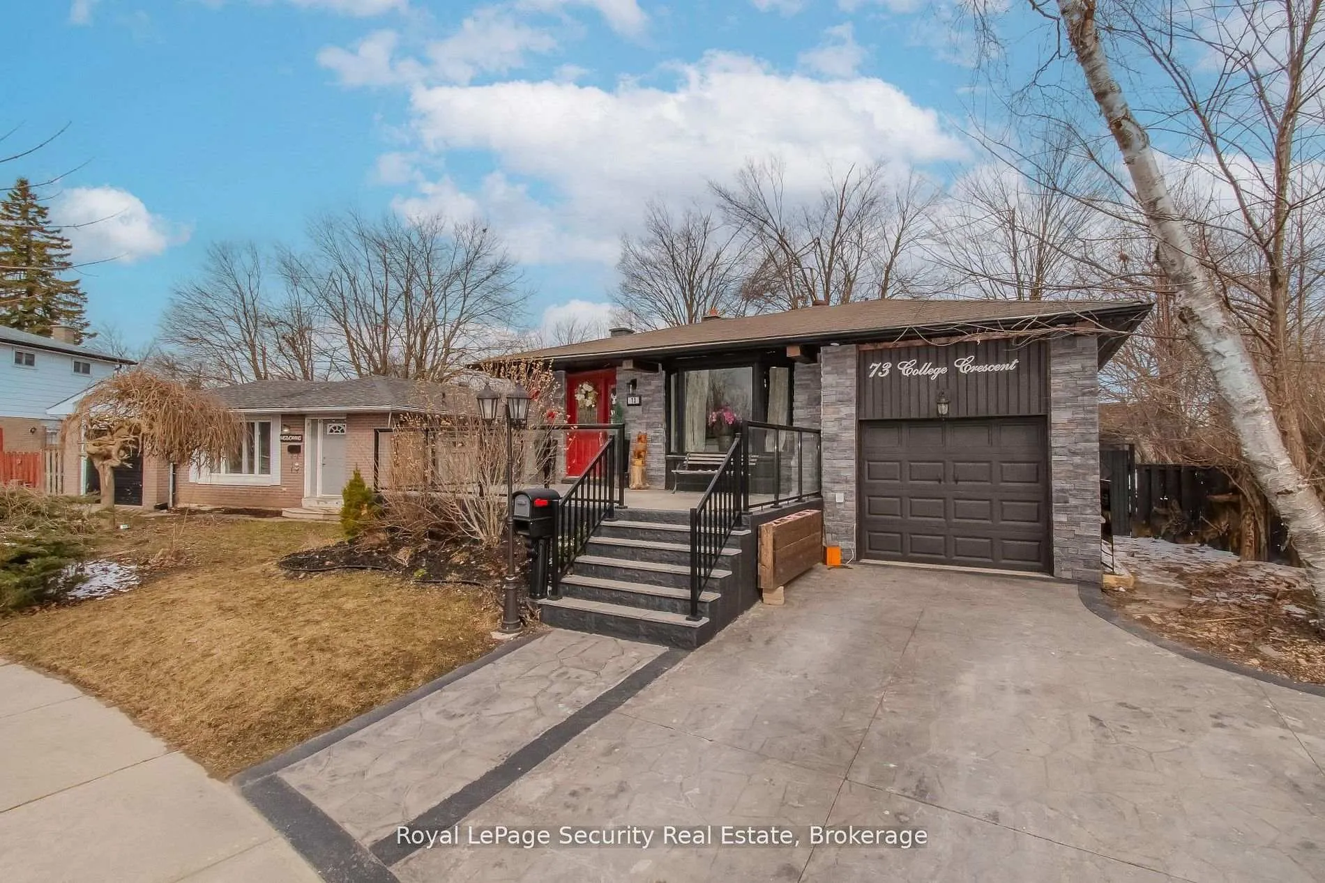 Photo 1 of 73 College Crescent, Barrie, Grove East — HOMEH