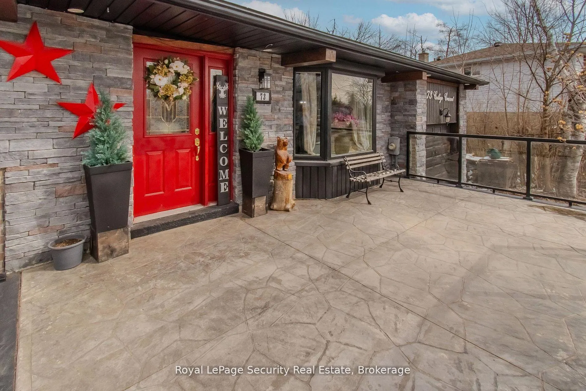 Photo 5 of 73 College Crescent, Barrie, Grove East — HOMEH