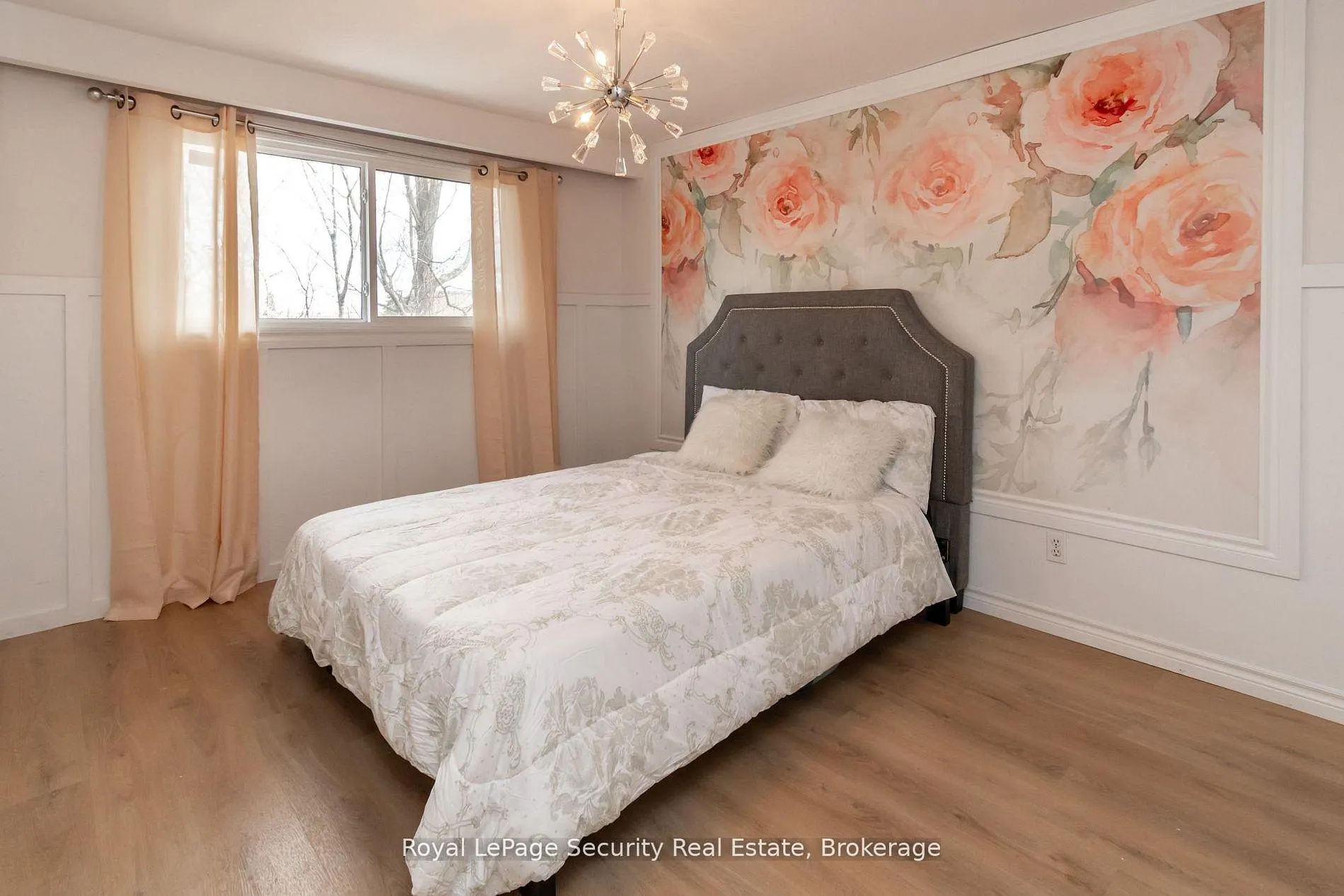 Photo 15 of 73 College Crescent, Barrie, Grove East — HOMEH