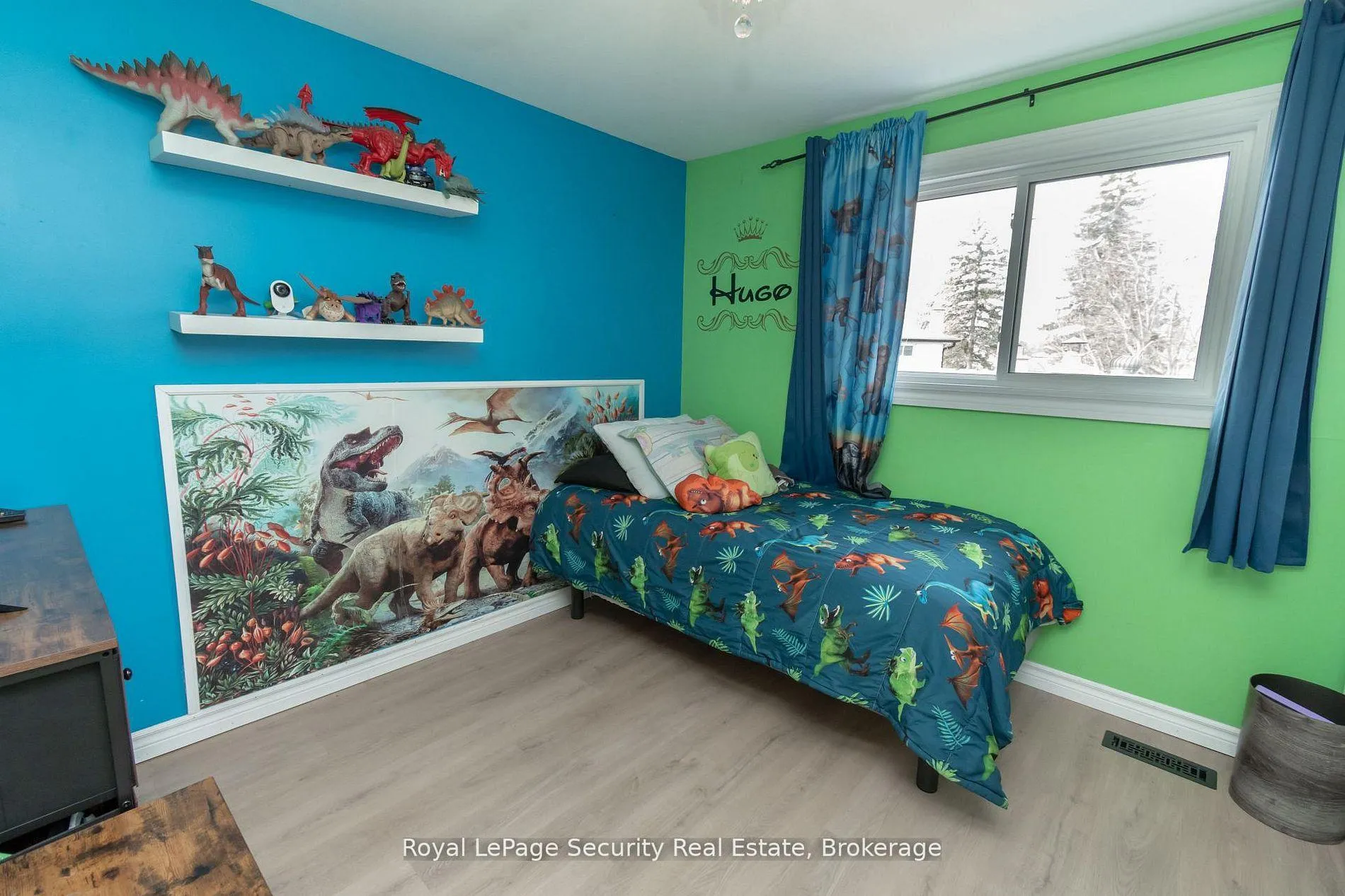 Photo 19 of 73 College Crescent, Barrie, Grove East — HOMEH