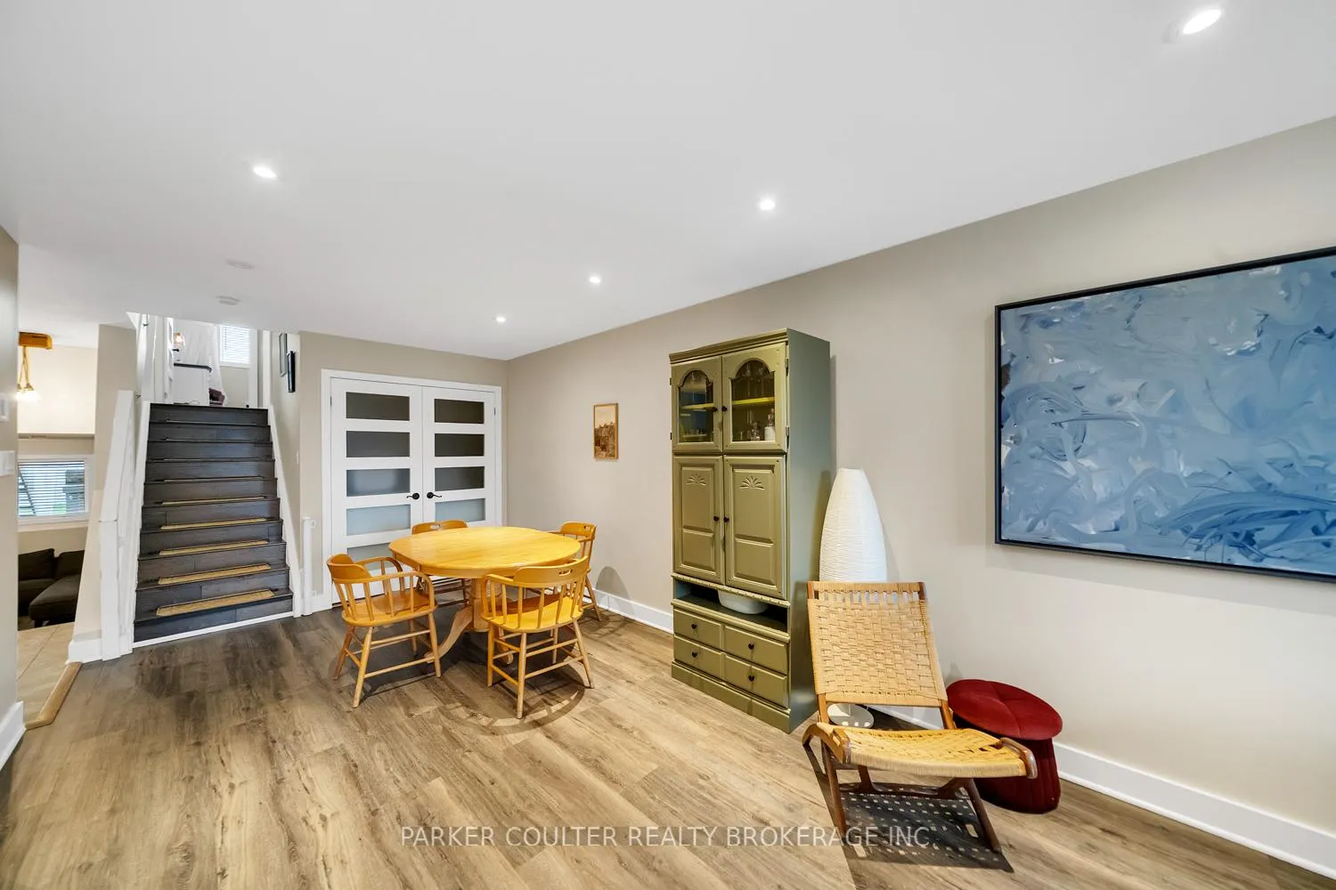 Photo 6 of 138 Benson Drive, Barrie, Northwest — HOMEH