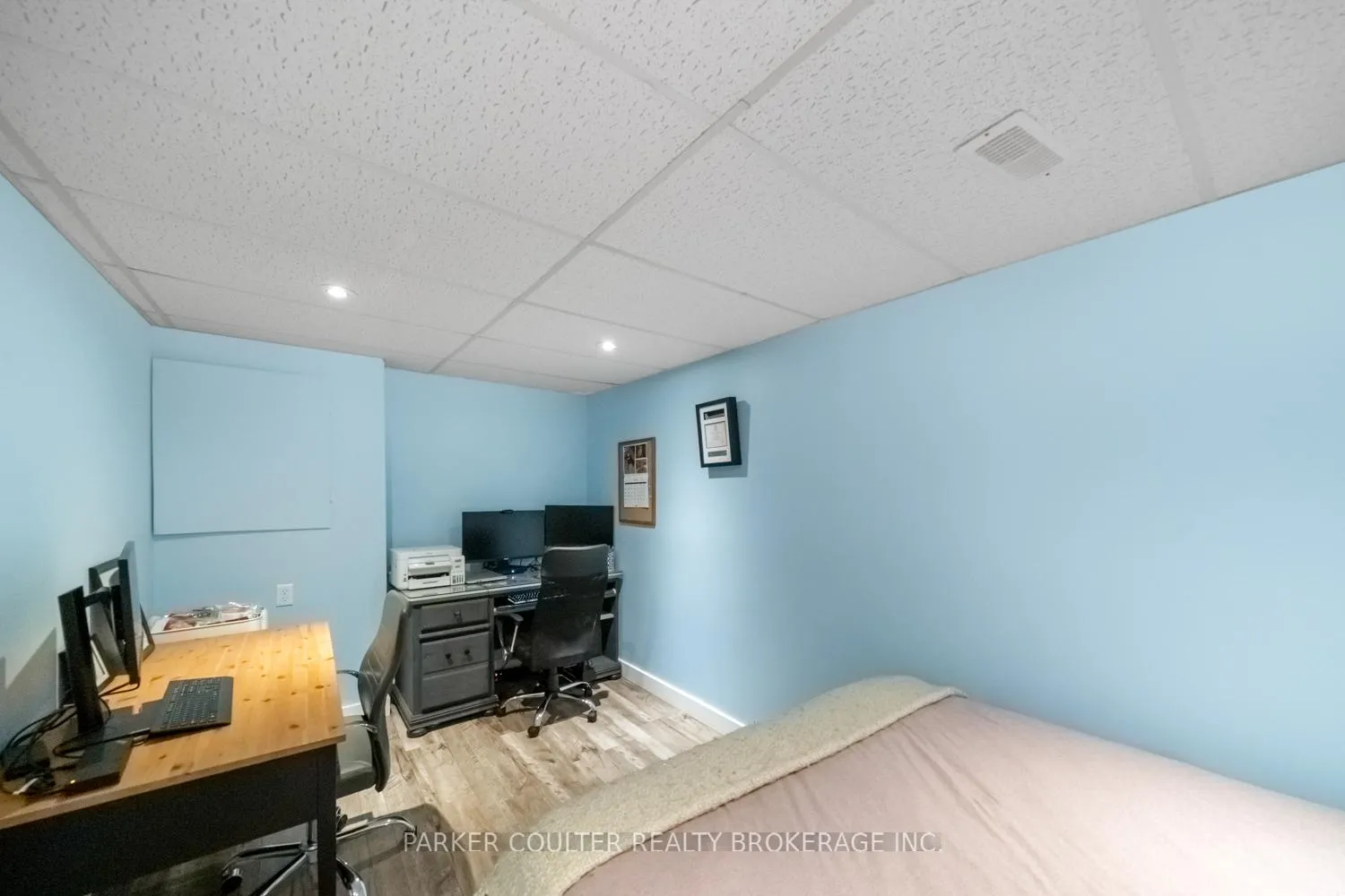 Photo 23 of 138 Benson Drive, Barrie, Northwest — HOMEH