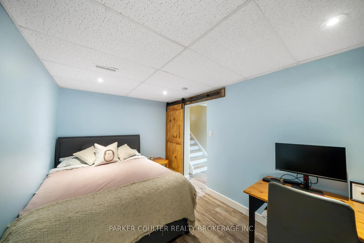 Photo 25 of 138 Benson Drive, Barrie, Northwest — HOMEH