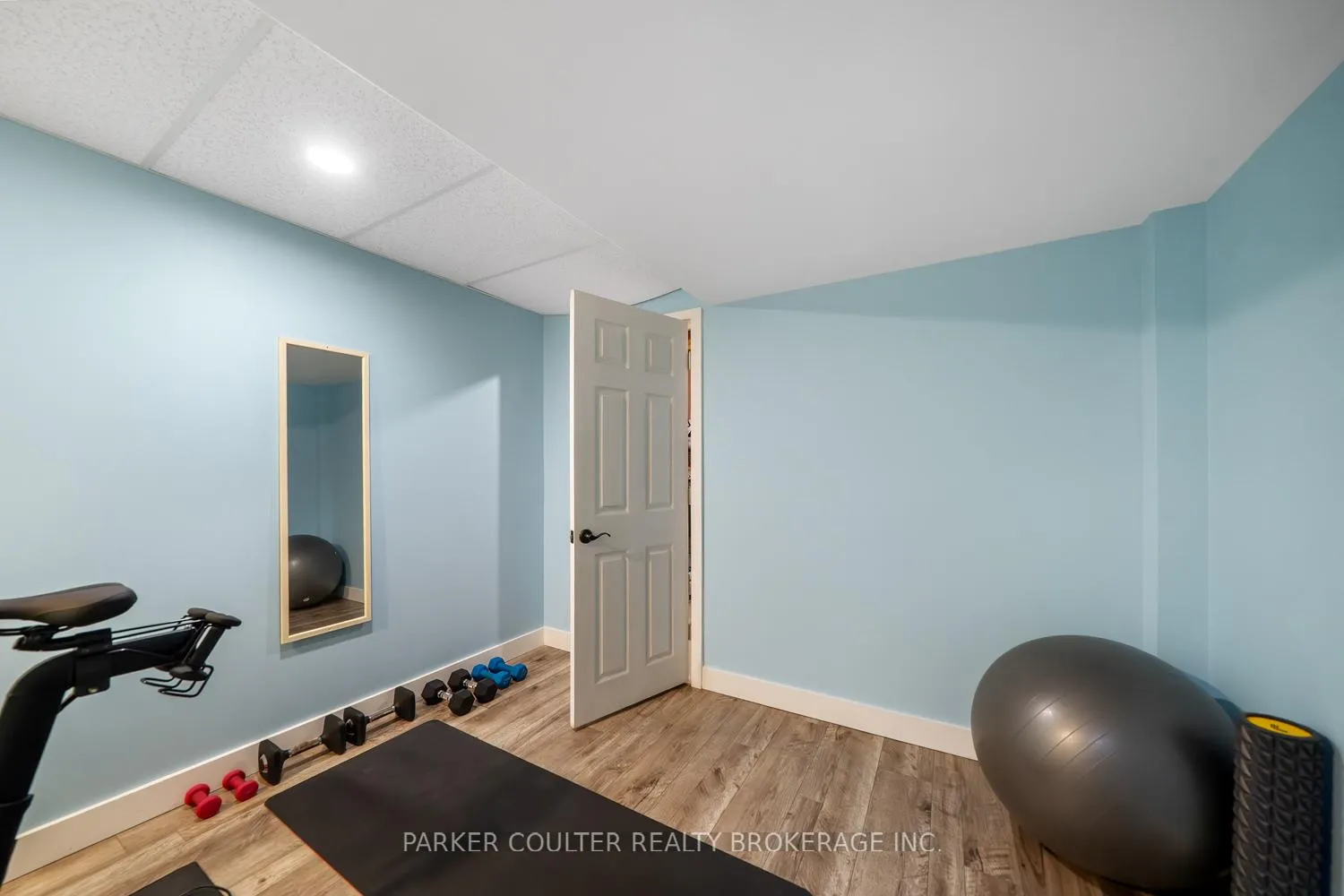 Photo 26 of 138 Benson Drive, Barrie, Northwest — HOMEH