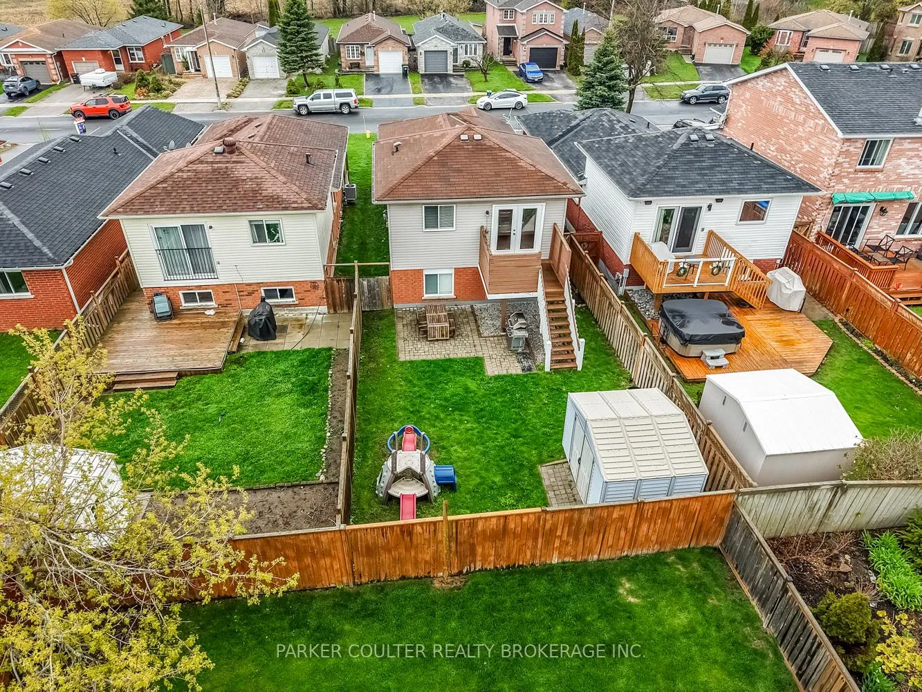 Photo 34 of 138 Benson Drive, Barrie, Northwest — HOMEH
