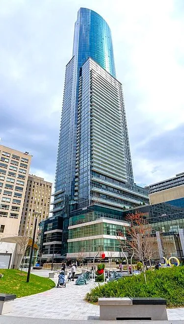 Front of Unit 3709, 386 Yonge Street