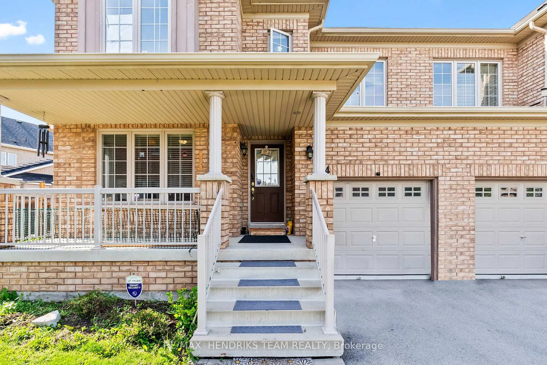 Photo 2 of 4 Durham Way, St. Catharines, Glendale/Glenridge — HOMEH
