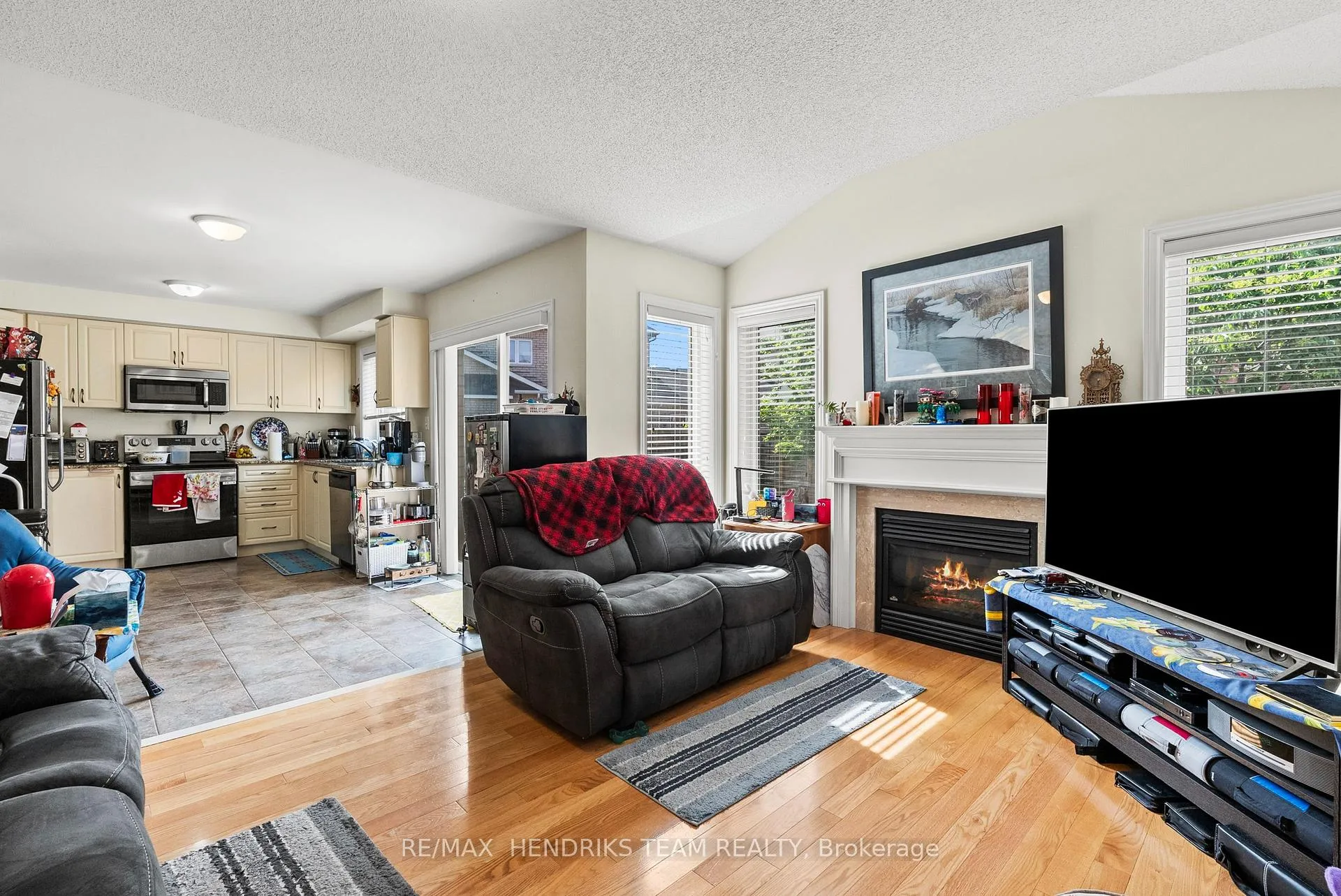 Photo 13 of 4 Durham Way, St. Catharines, Glendale/Glenridge — HOMEH