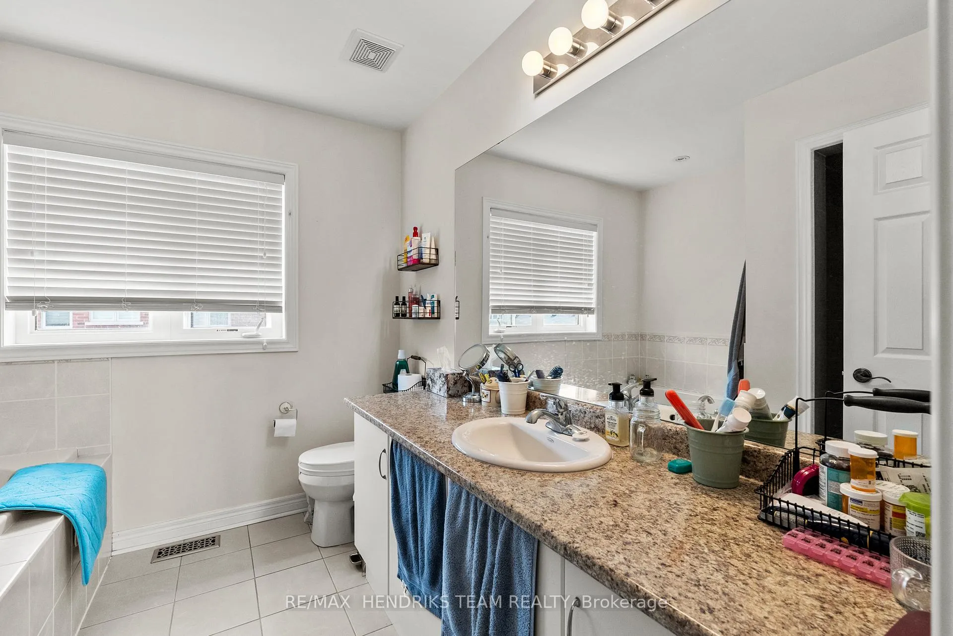 Photo 16 of 4 Durham Way, St. Catharines, Glendale/Glenridge — HOMEH