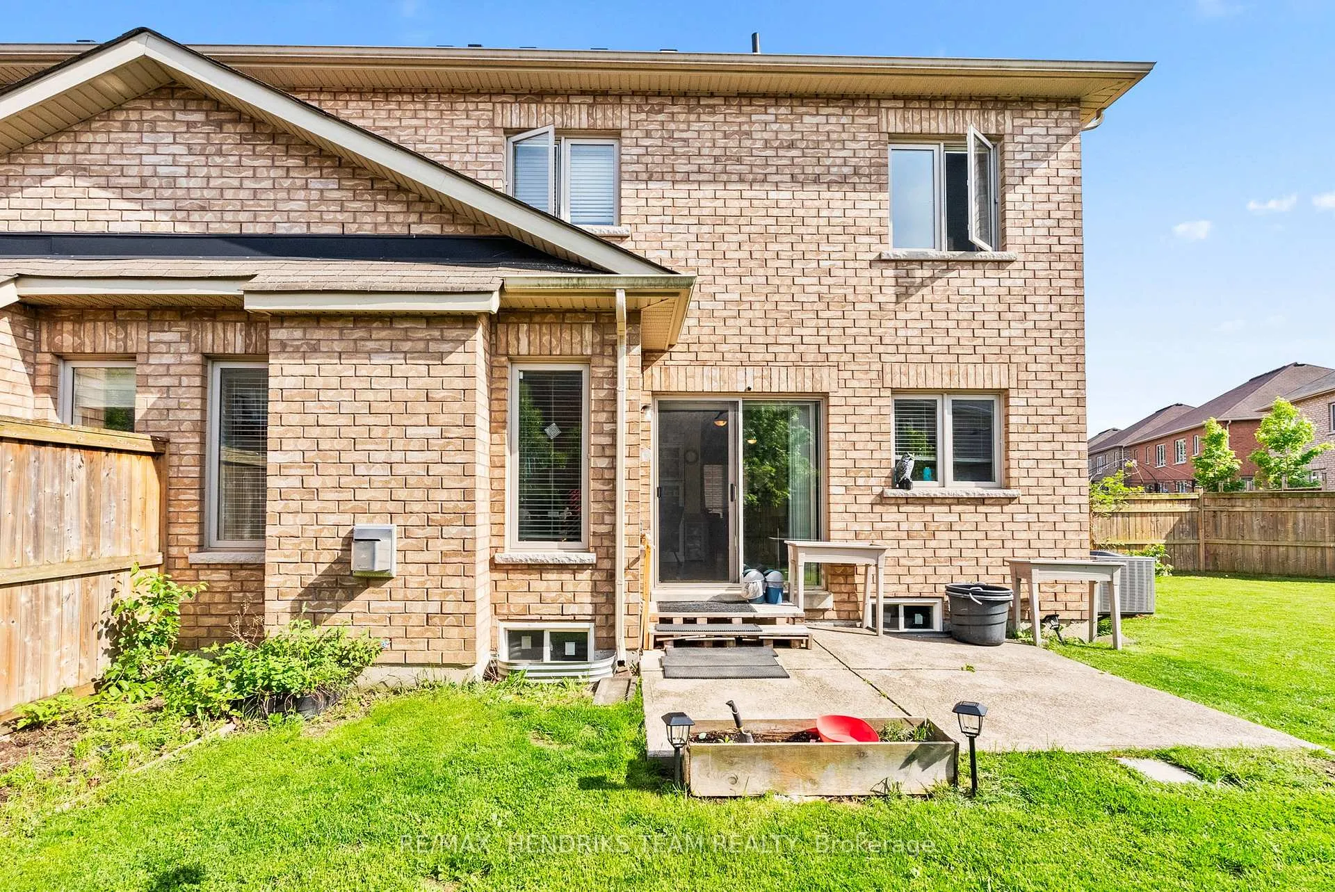Photo 25 of 4 Durham Way, St. Catharines, Glendale/Glenridge — HOMEH