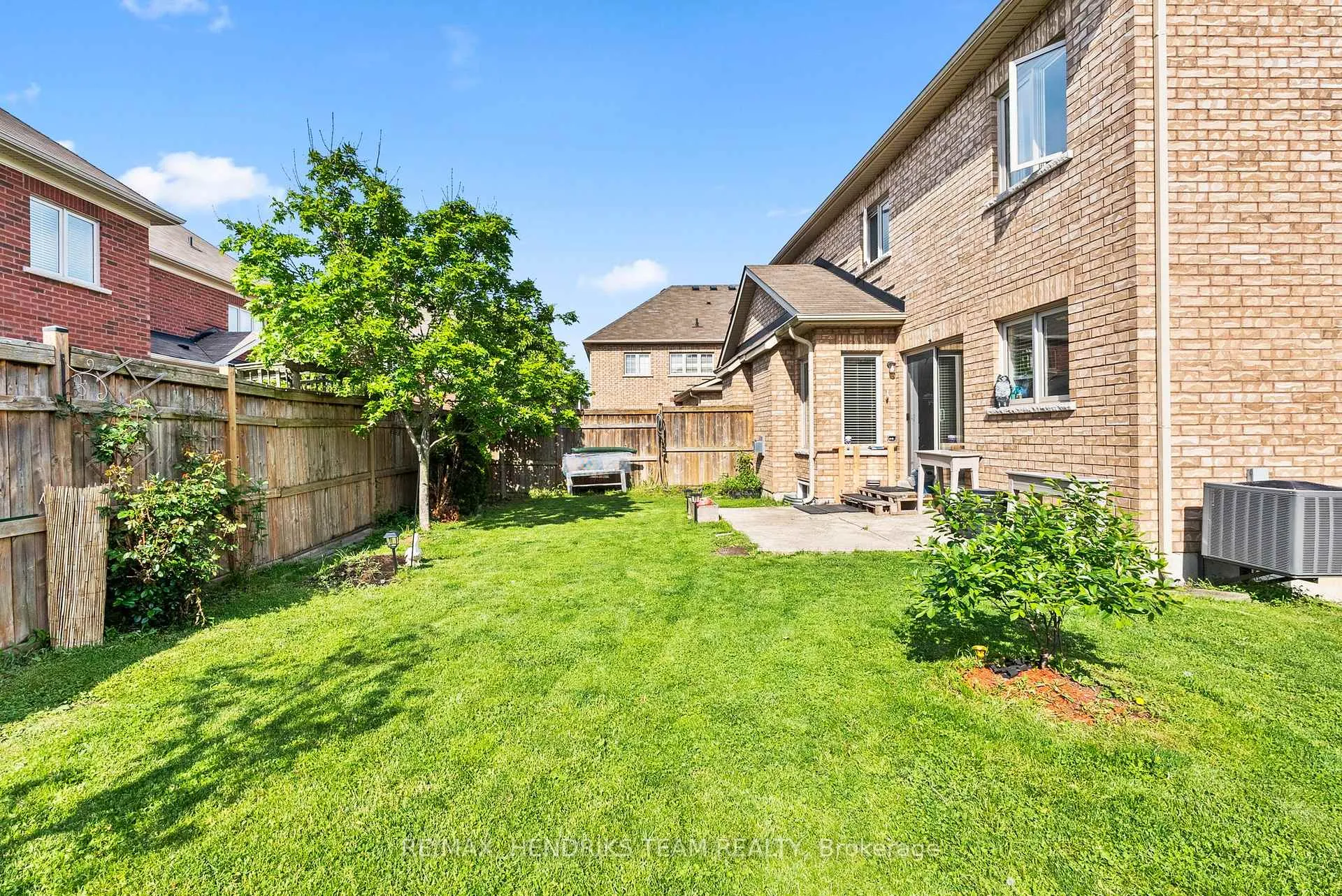 Photo 27 of 4 Durham Way, St. Catharines, Glendale/Glenridge — HOMEH