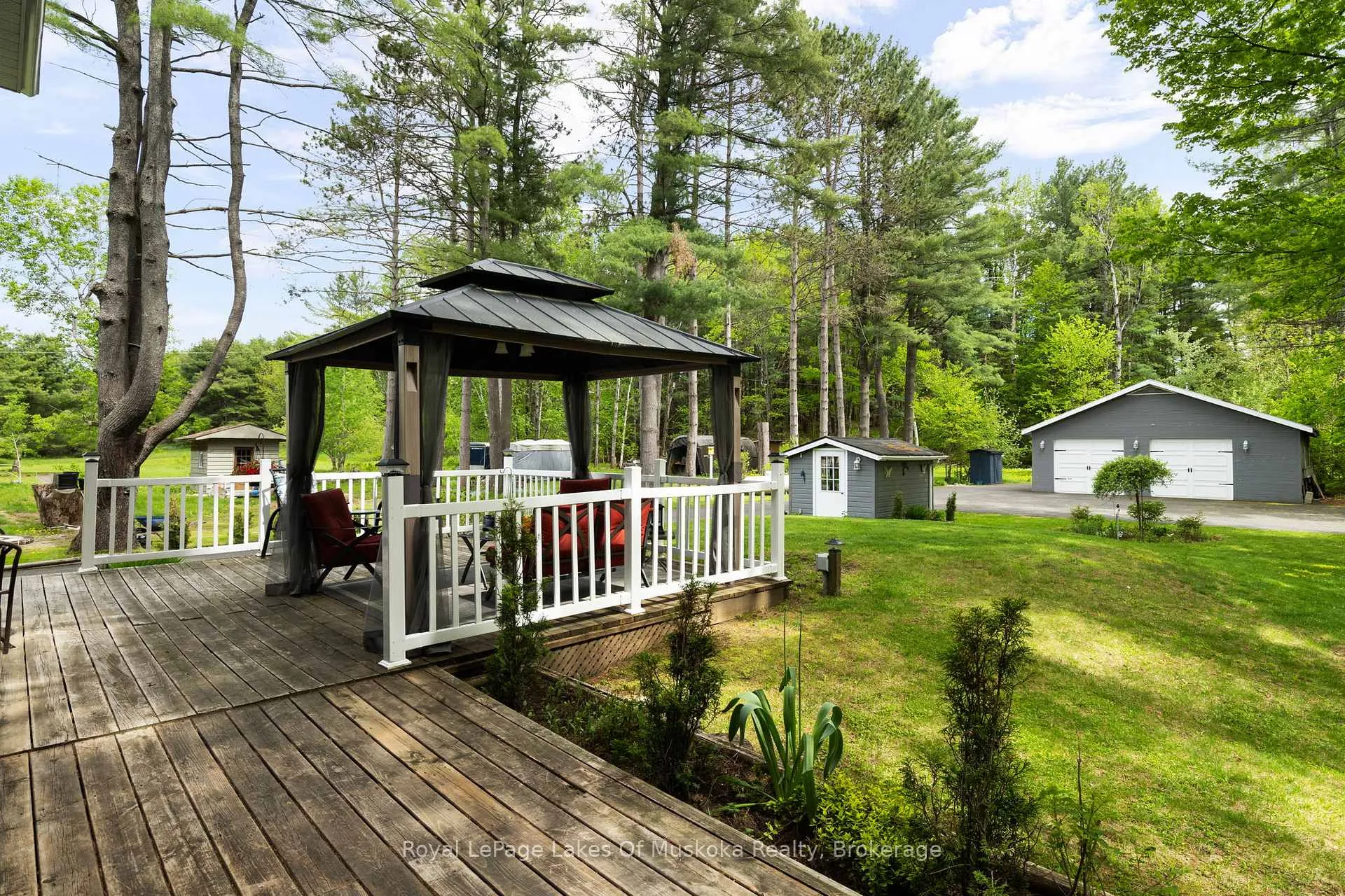 Photo 5 of 216 Beaumont Road, Bracebridge, Muskoka (N) — HOMEH