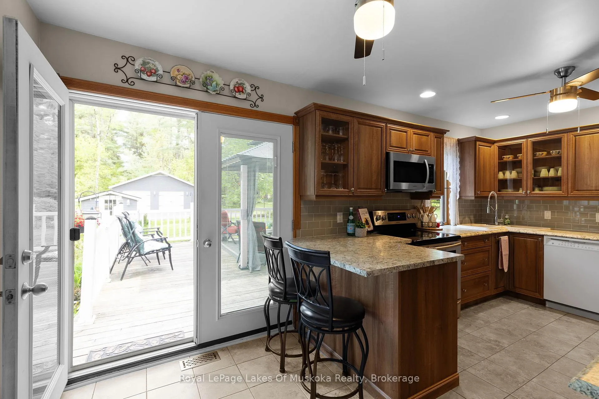 Photo 23 of 216 Beaumont Road, Bracebridge, Muskoka (N) — HOMEH