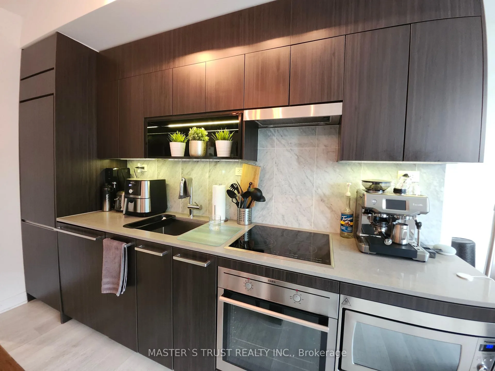 Photo 6 of Unit 1112, 80 Queens Wharf Drive, Toronto, Waterfront Communities — HOMEH